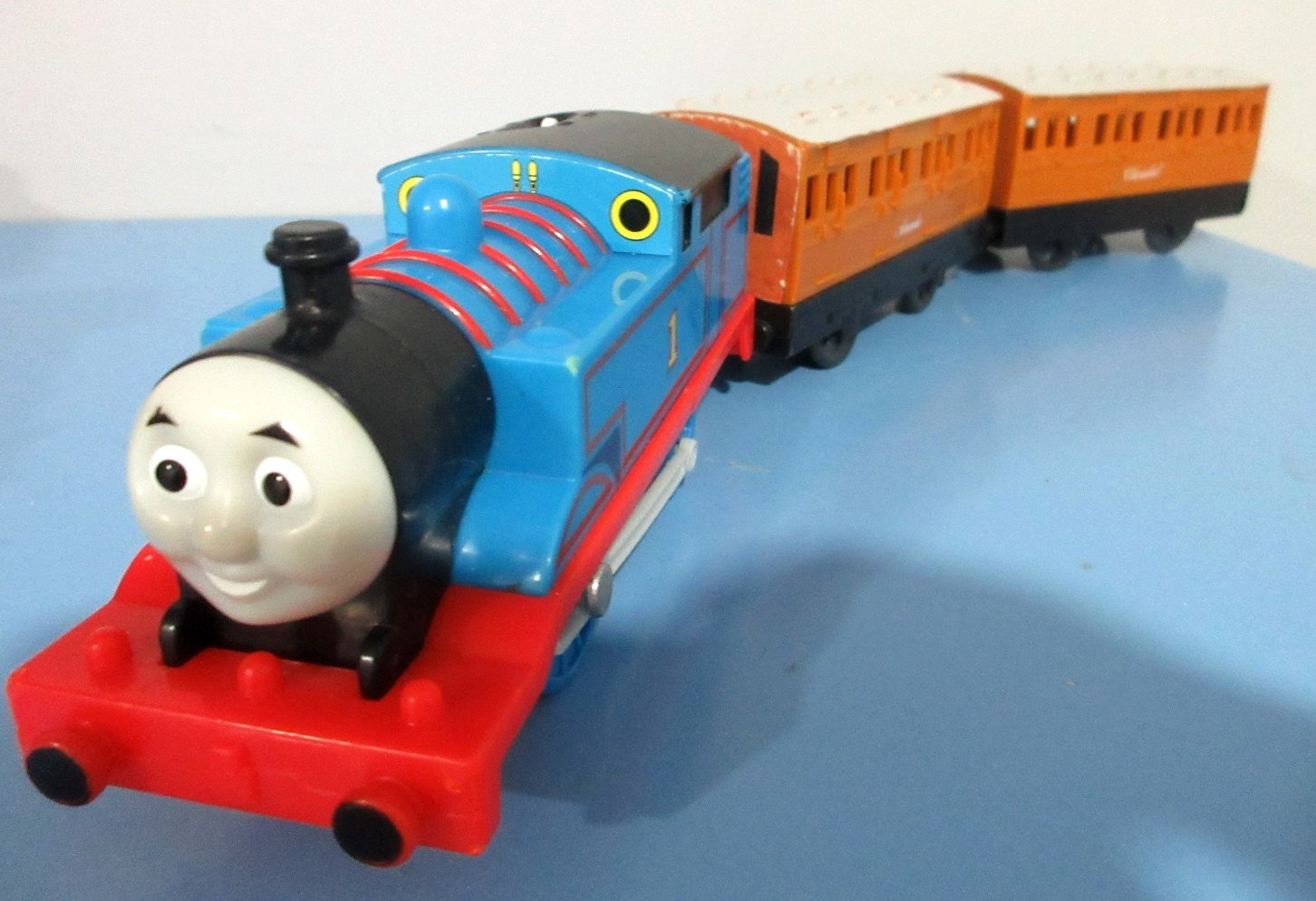 Thomas & Friends Trackmaster Thomas W/ Annie & Clarabel -Greatest Moment- WORKS!