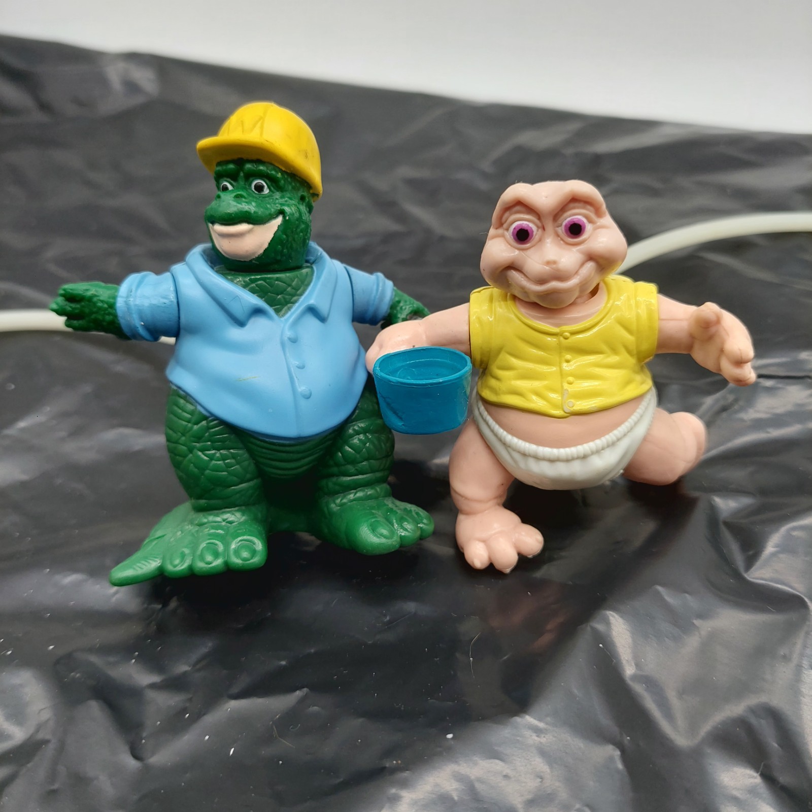 McDonalds Disney Toys The Dinosaurs TV Show Sinclair Dad & Baby 90&rsquo;S