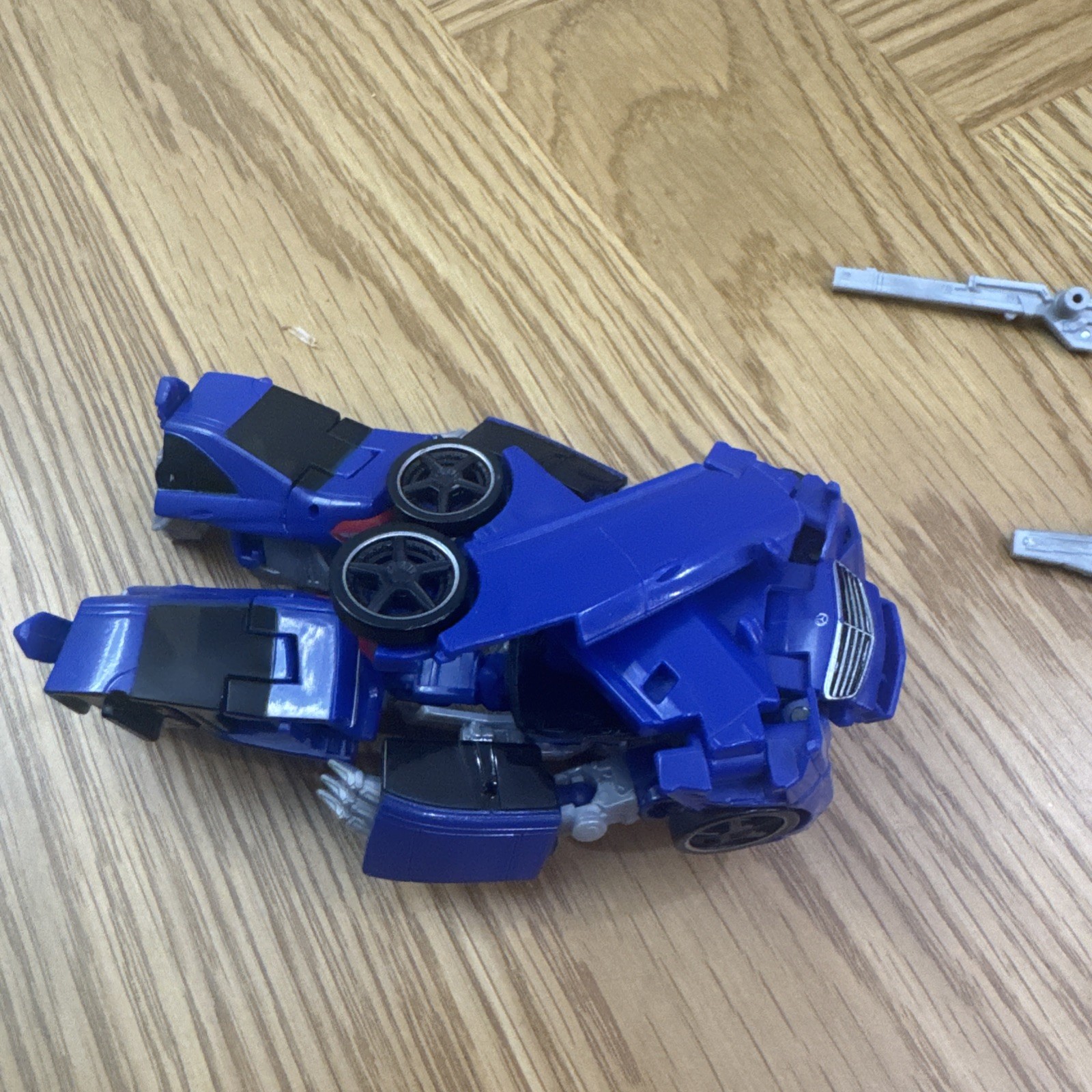 Transformers Studio Series Wheeljack Que deluxe dotm dark of the moon