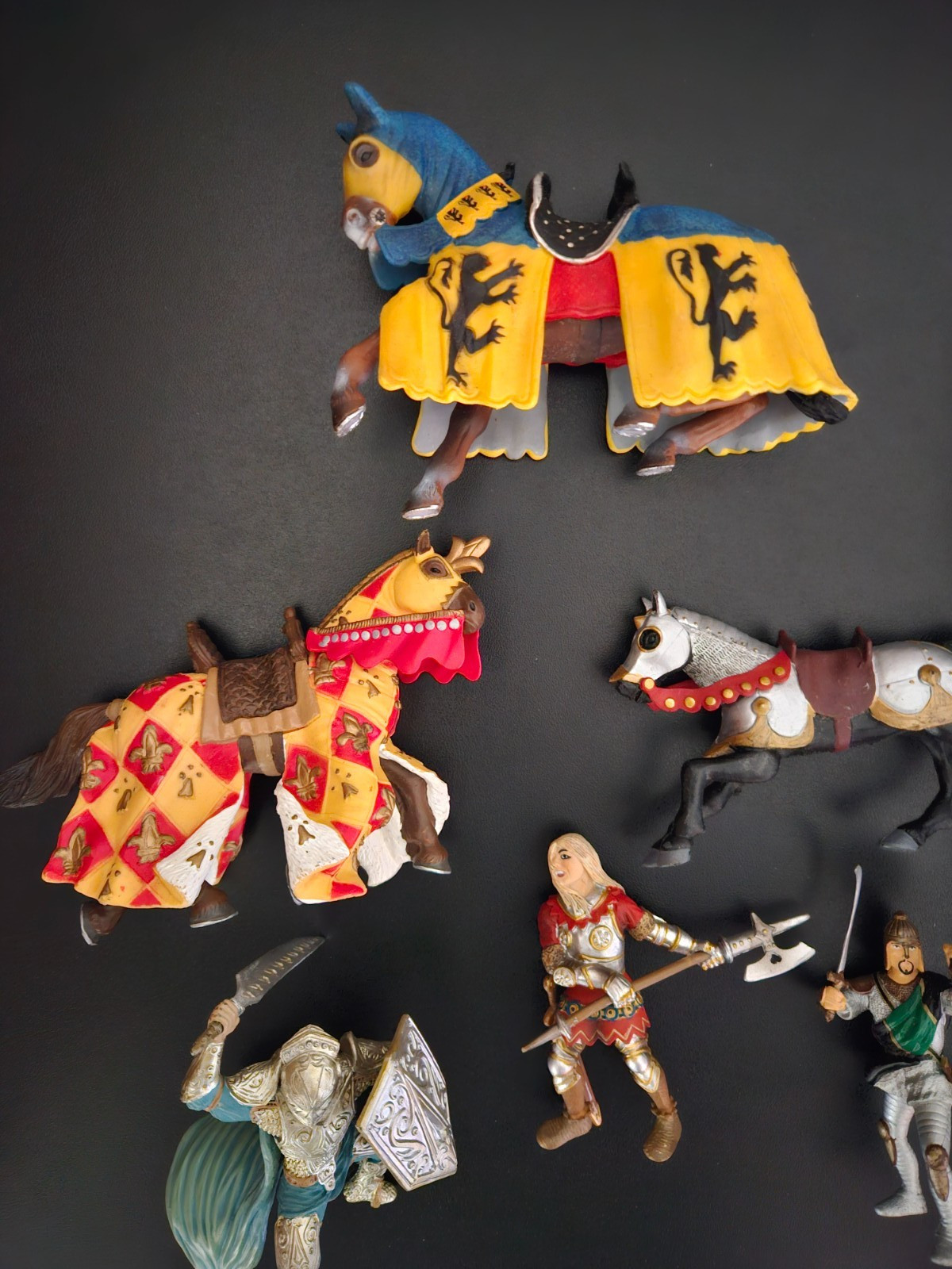Mixed Lot of 9 Schleich Papo Knights & Horses Crusaders Medieval Action Figures