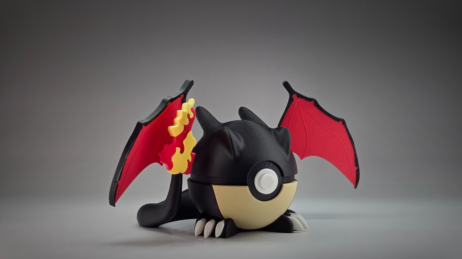 Shiny Charizard | Themed 3D Printed Pokeball | #0006 Charizard
