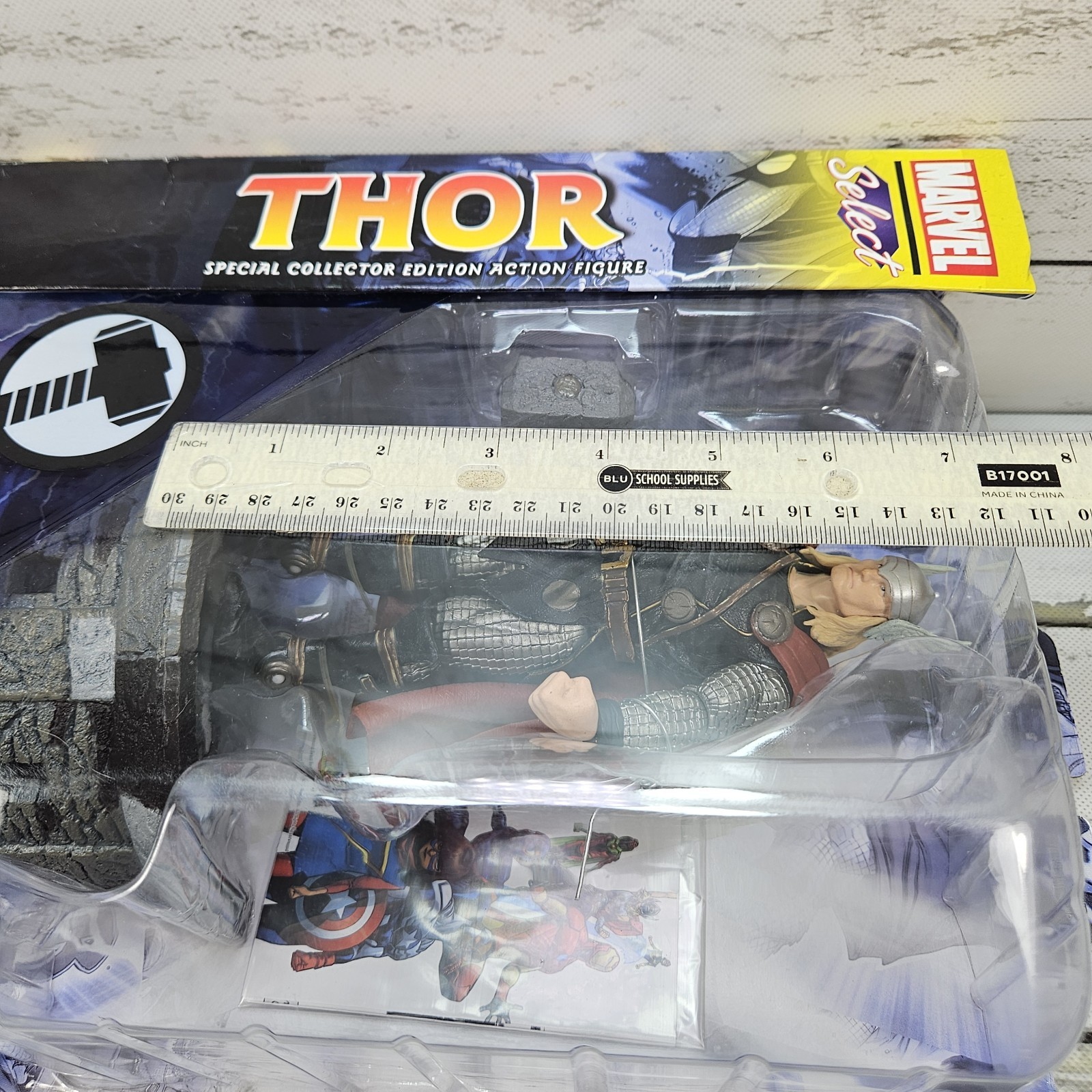 Diamond Select Marvel Select Thor 2019 Collector Edition 7&Prime; Adjustable Figure