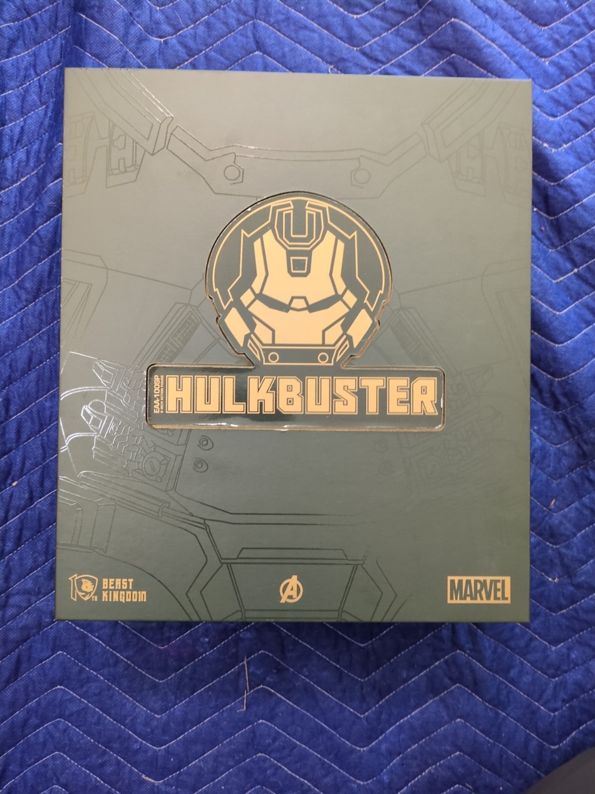 AVENGERS AGE OF ULTRON HULKBUSTER LIMITED ESITION. MARVEL. BEAST KINGDOM