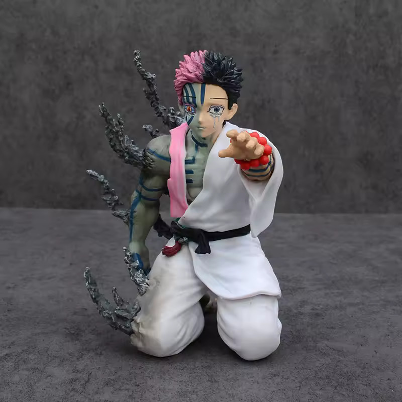 Anime Kneeling Warrior Figure PVC Statue Collectible Desktop Ornament Toy 14cm