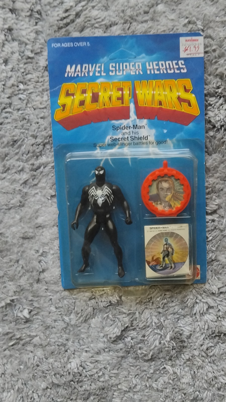 Marvel Super Heroes Secret Wars Spider-Man Action Figure w/ Shield