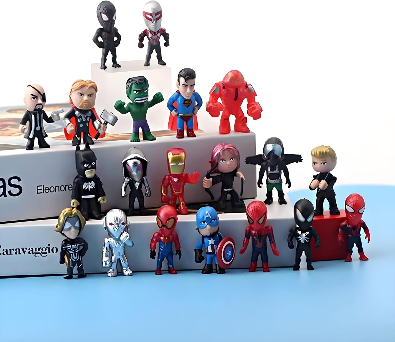 Mini Superhero Action Figures Set – 20-Piece Cake Decoration for Any Occasion