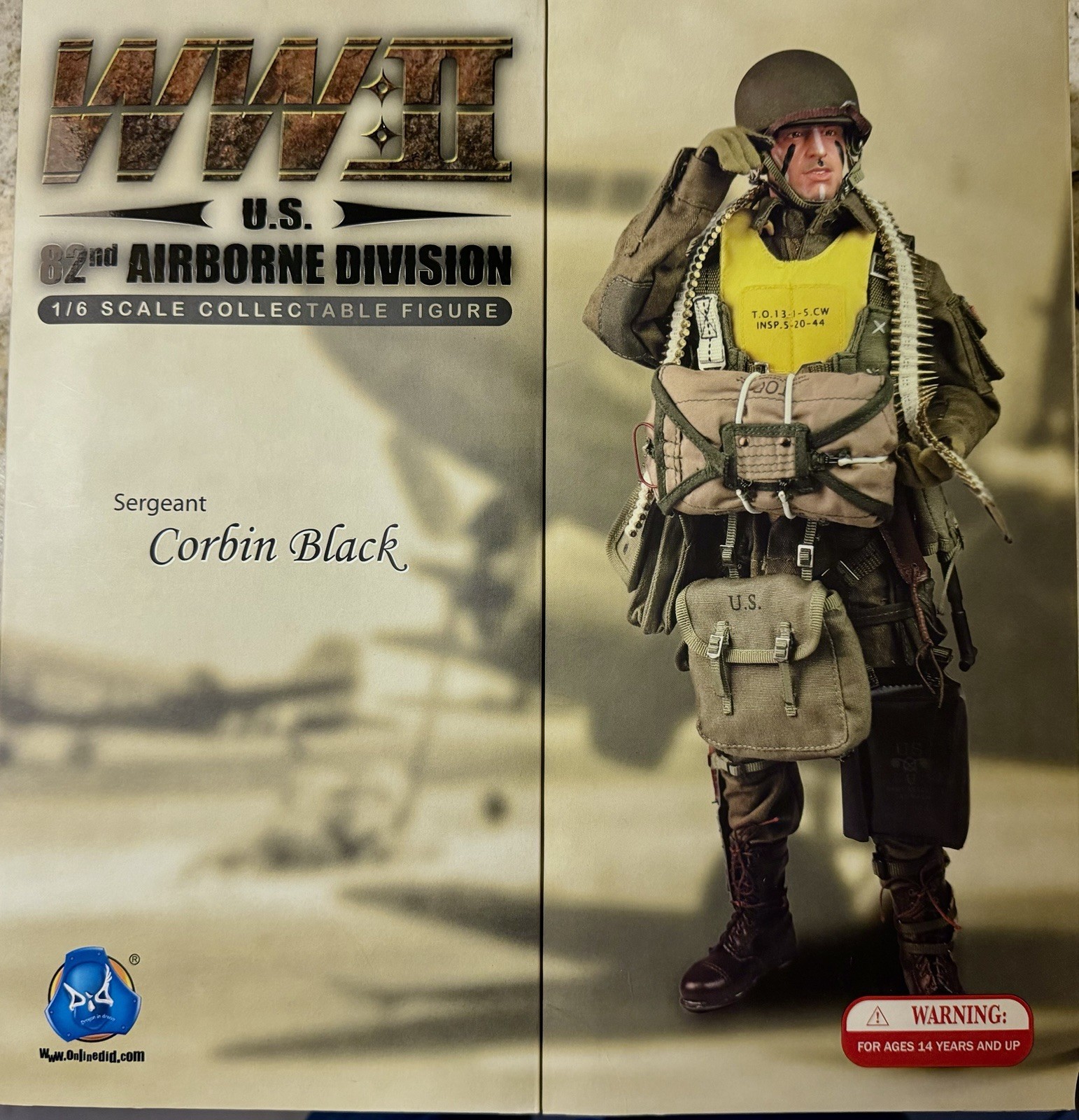 DiD WWII U.S. 82nd Airborne Division Sergeant Corbin Black 1:6 Figure