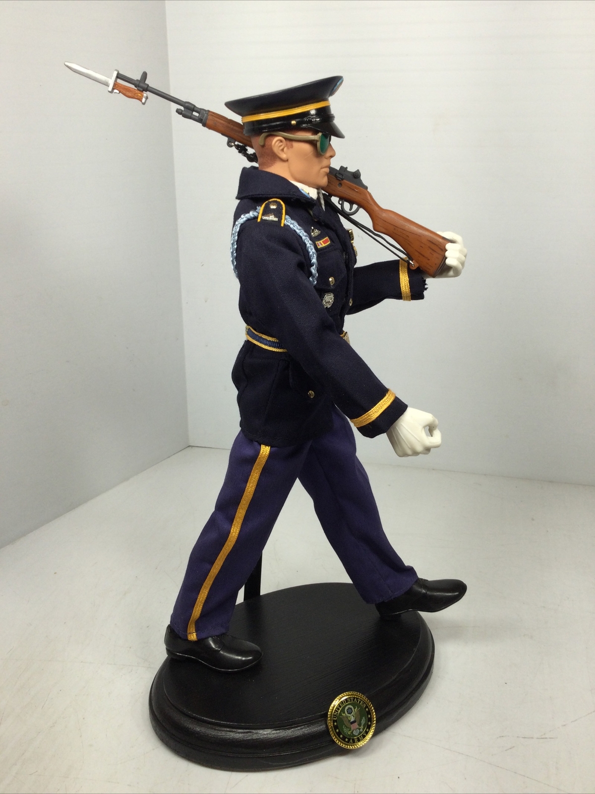1/6 CUSTOMIZED HASBRO GI JOE HONOR GUARD TOMB OF UNKNOWN SOLDIER ARLINGTON+STAND