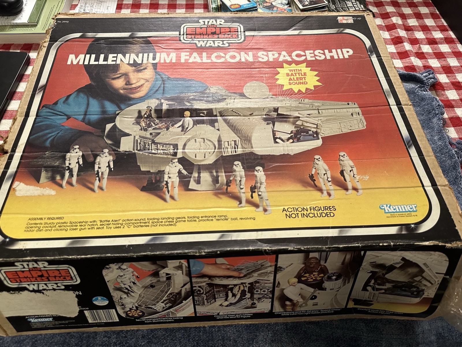 1979 Star Wars Millennium Falcon NEAR COMPLETE With Original Box All Original