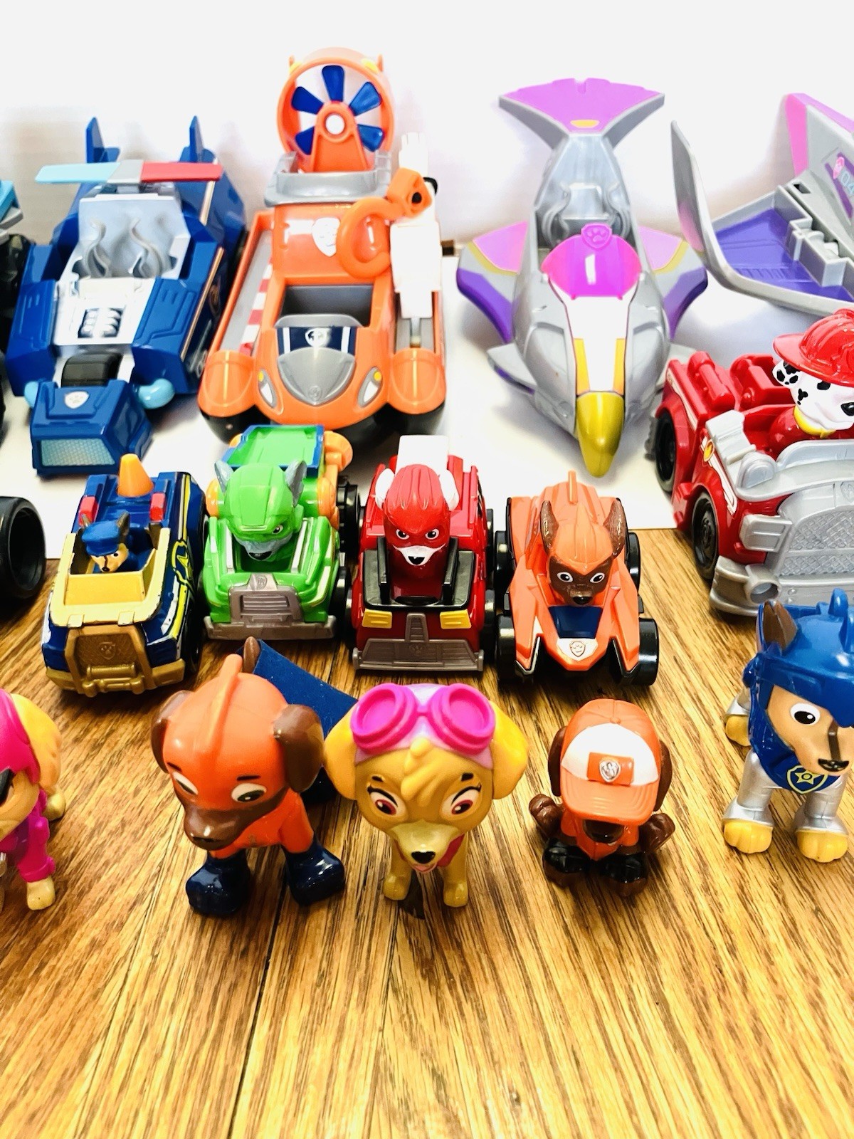 Paw Patrol Assorted Vehicles & Figures Lot Read Spin Master