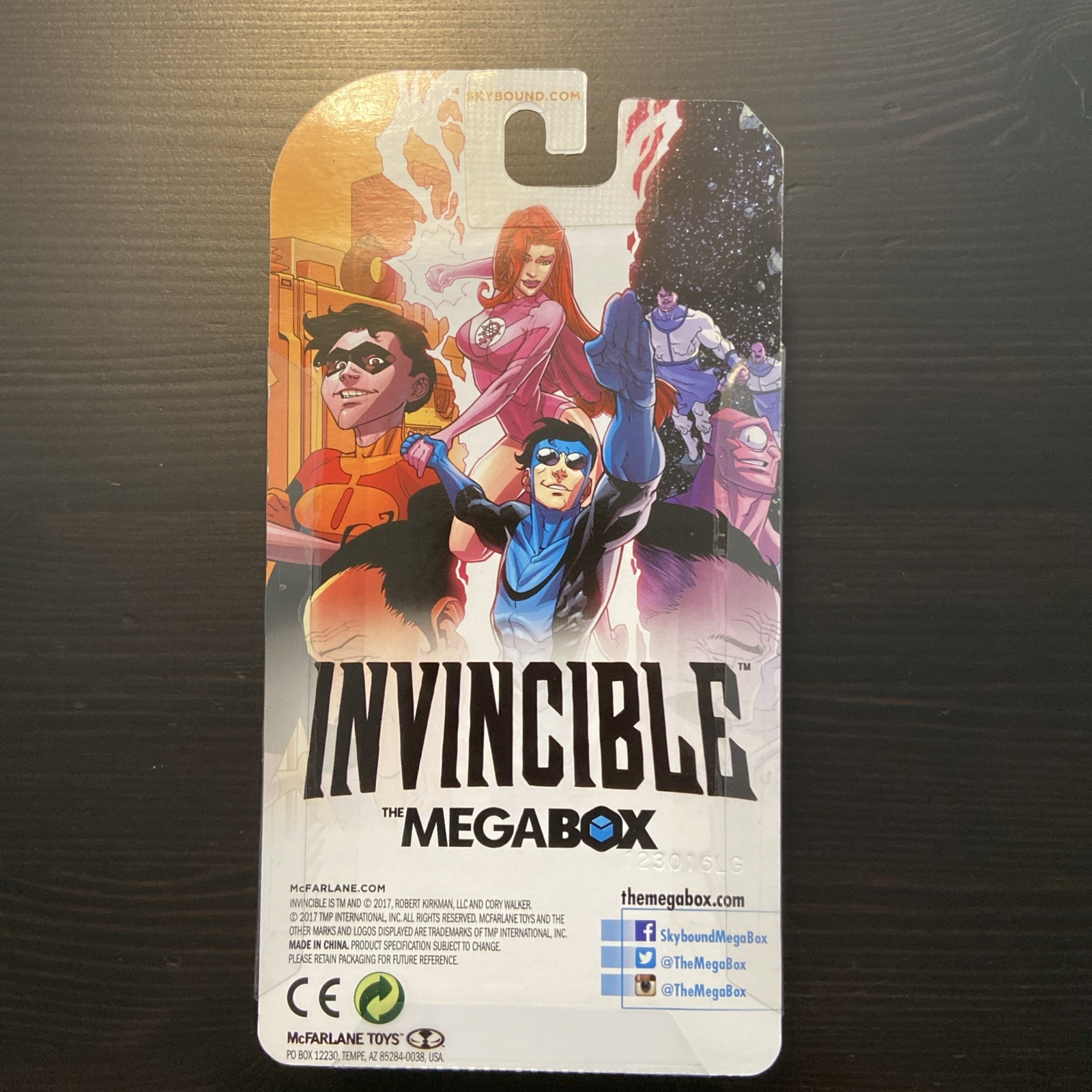 Invincible Skybound The Megabox Exclusive Blue Suit Figure McFarlane Toys