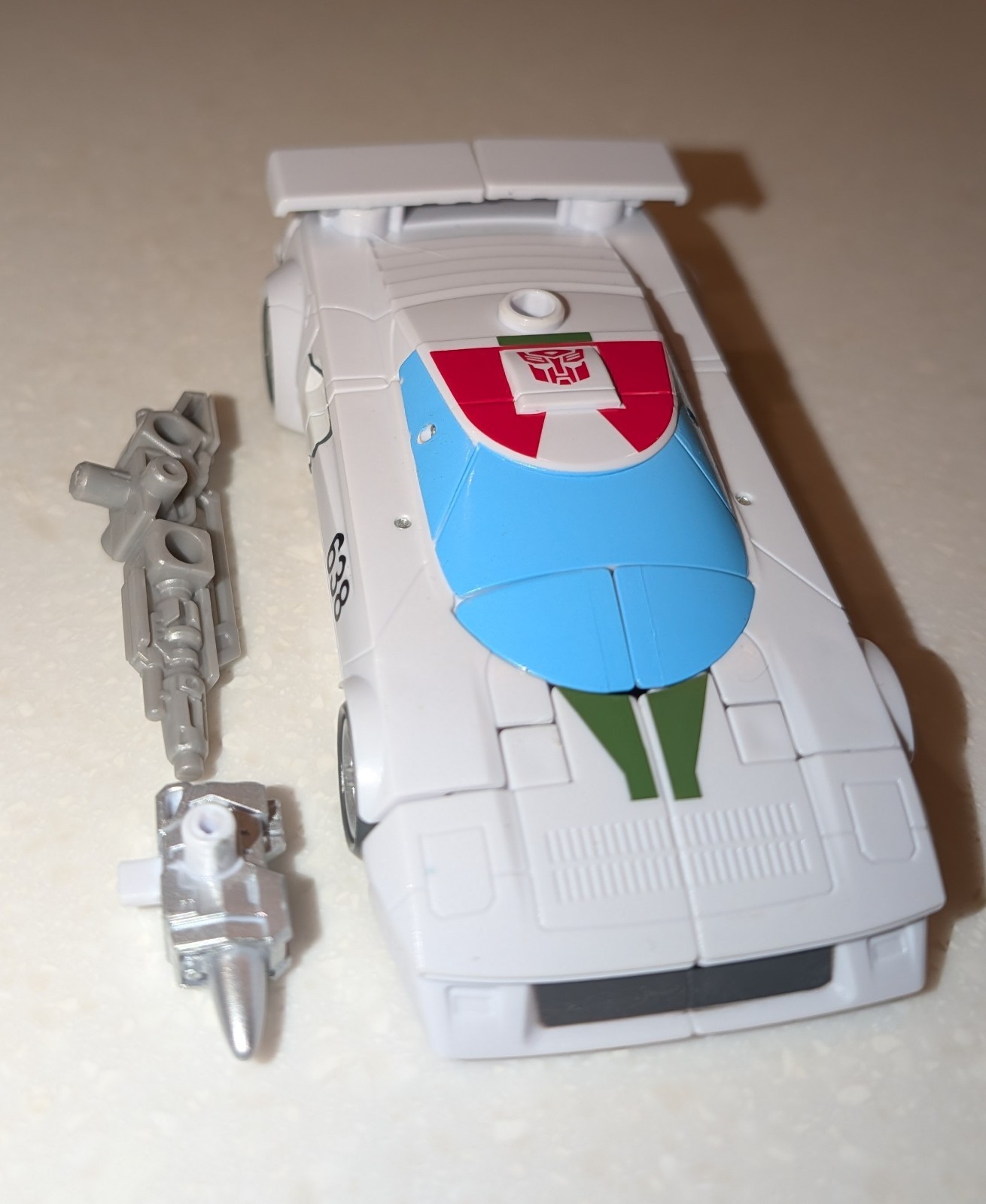 Transformers Legacy Wheeljack complete deluxe Autobots Stand United