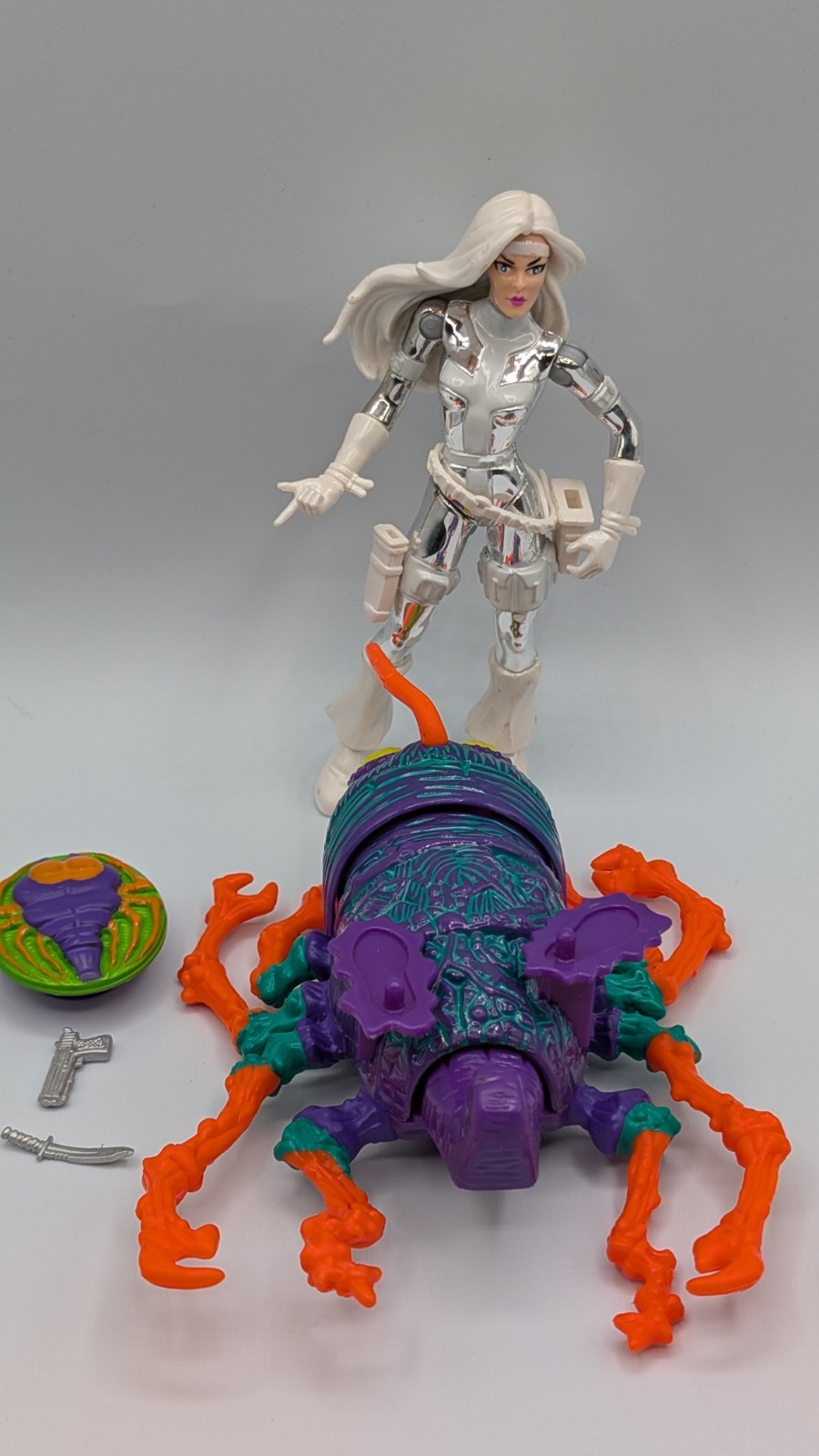 Silver Sable Spider-Man Sneak Attack Bug Busters 4&Prime; Action Figure ToyBiz 1998