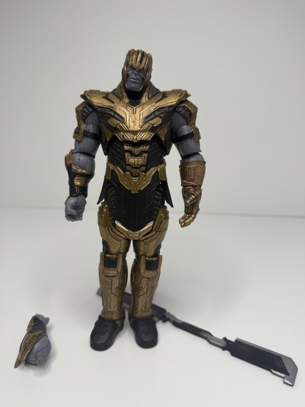 Marvel Diamond Select End Game Thanos Action Figure Complete