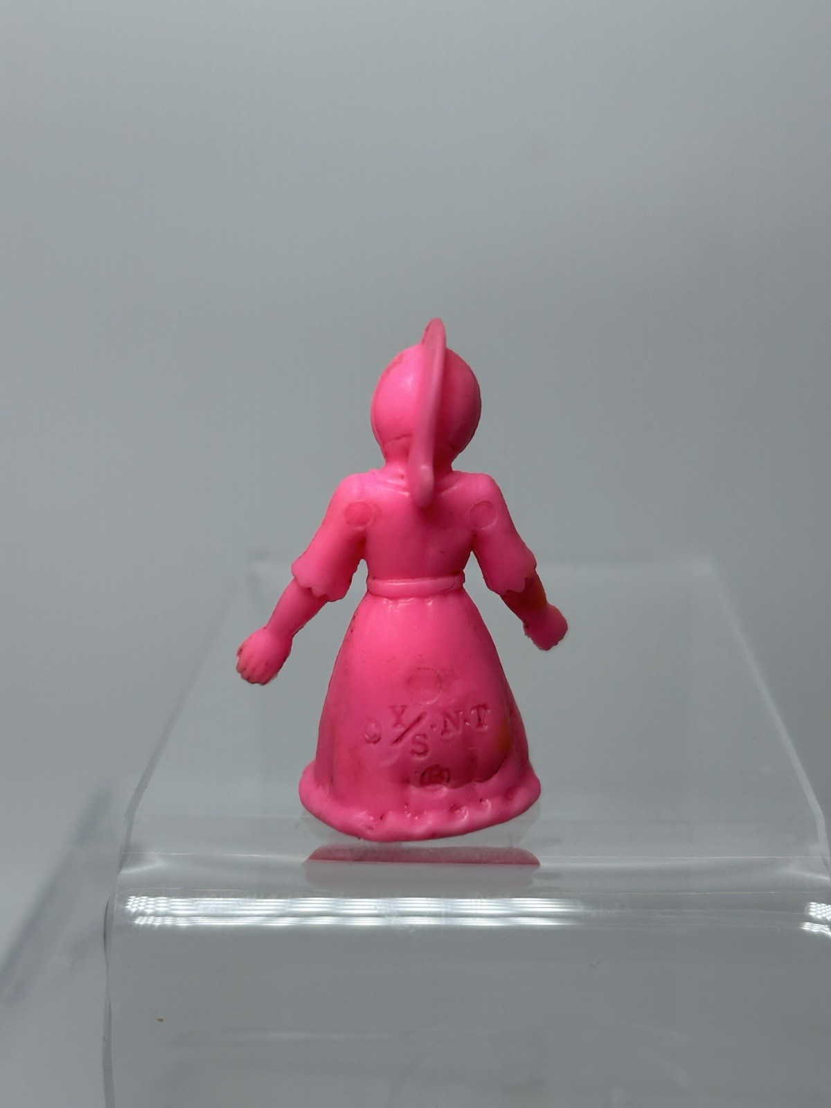 M.U.S.C.L.E Figure Kinnikuman #128 Queen Sayuri Kinkeshi- Bandai Japan