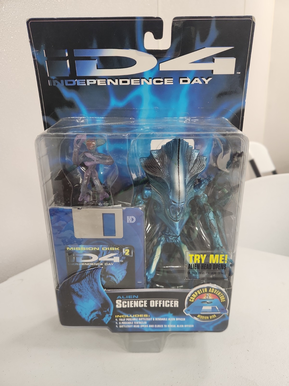 Independence Day &lsquo;ID4&rsquo; Alien Science Officers Action Figure 1996 New