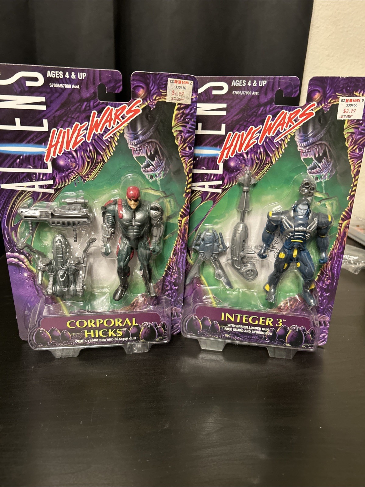 ALIENS Hive Wars Corporal Hicks Figure Cyborg Dog & Interger 3
