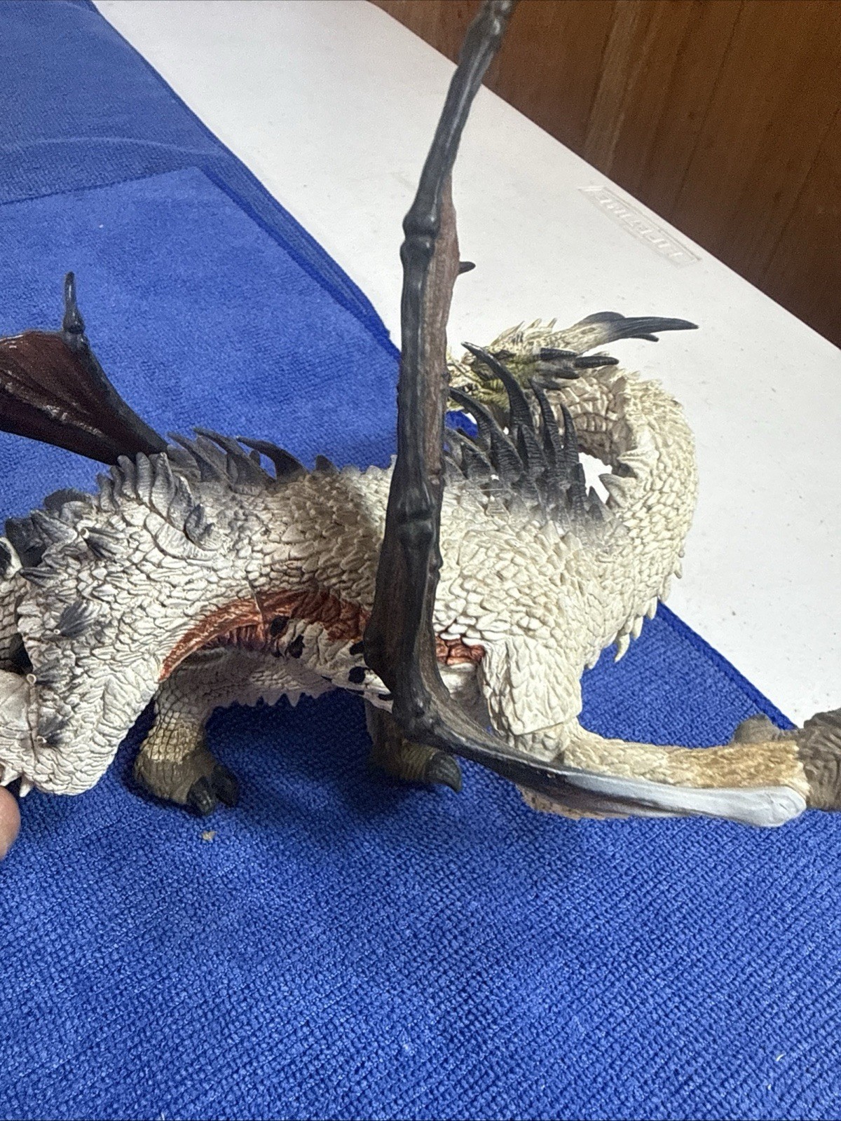 McFarlane Dragon Figure Series 1 Fire Dragon Clan- Quest For The Lost King 2005
