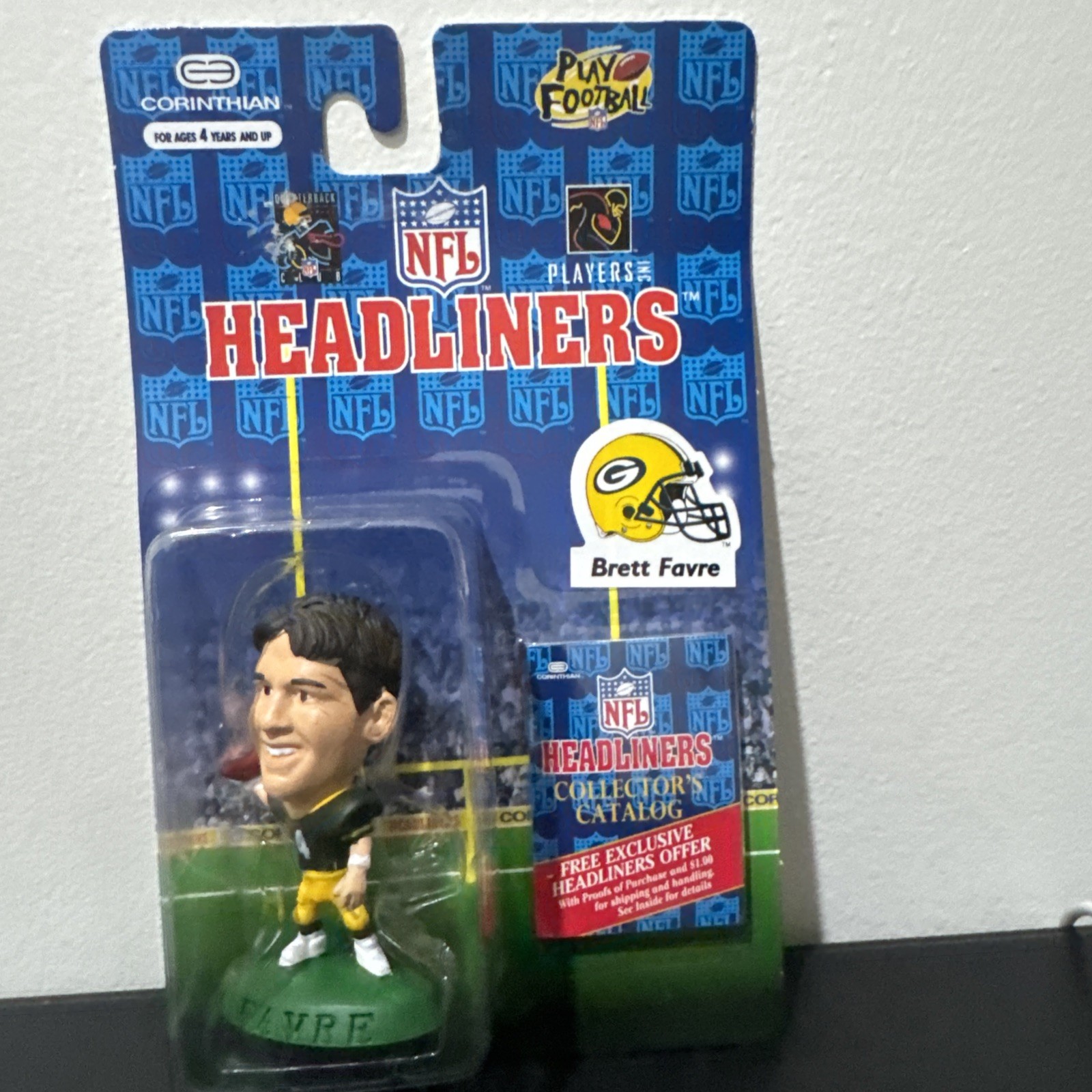 1996 NFL Corinthian Headliners Brett Favre Green Bay Packers Collectible Figure