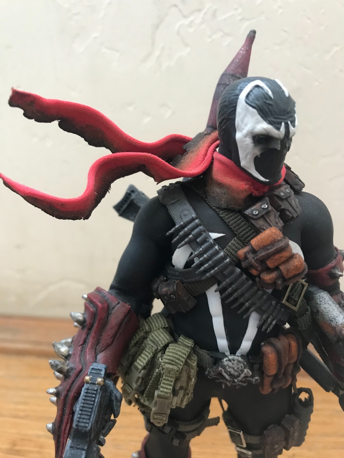 Custom Mezco 1/12 Mcfarlane Spawn Red Weathered Battle Damaged Scarf