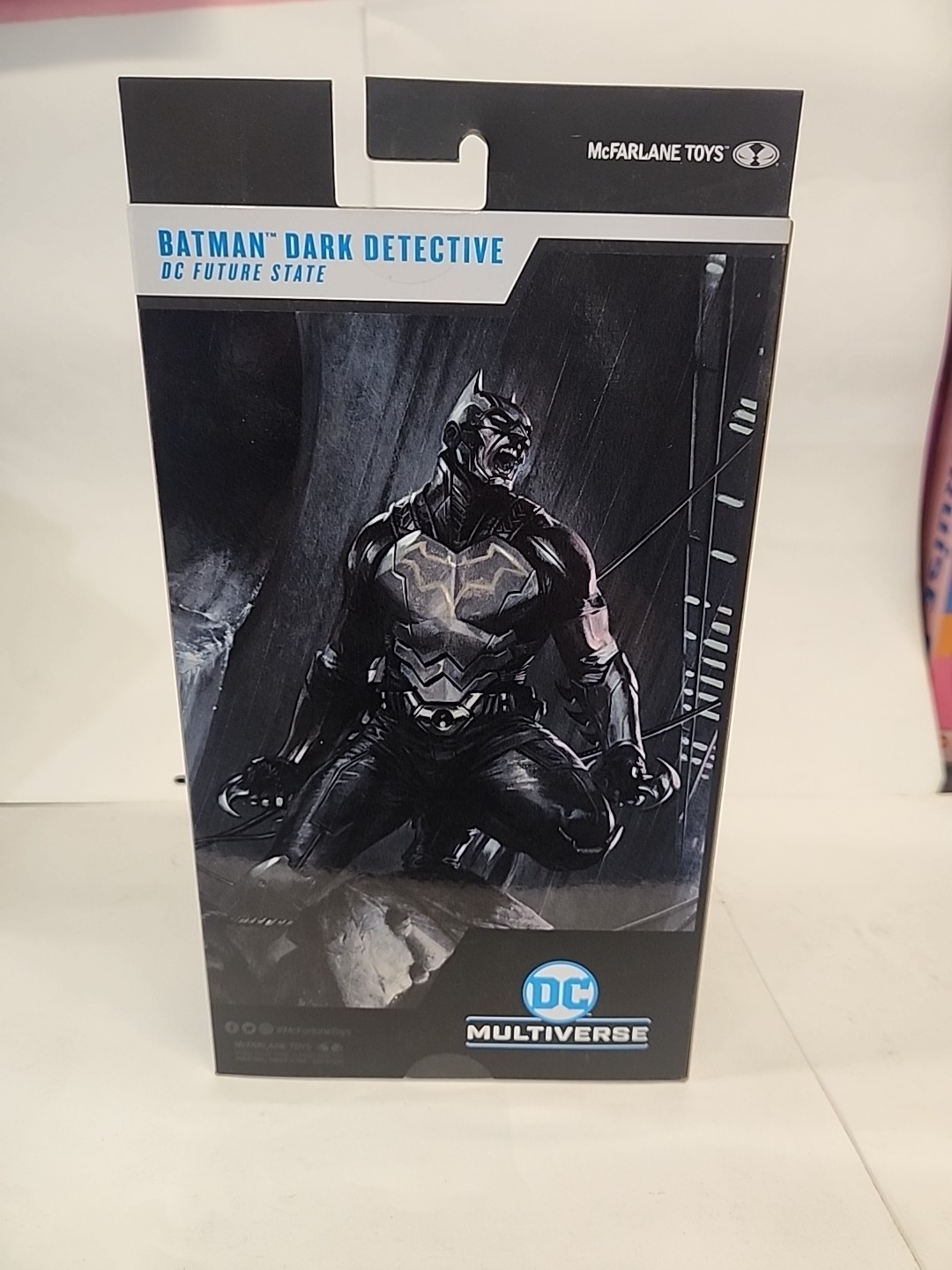 McFarlane Toys DC Multiverse Gold Label Batman Dark Detective DC Future State