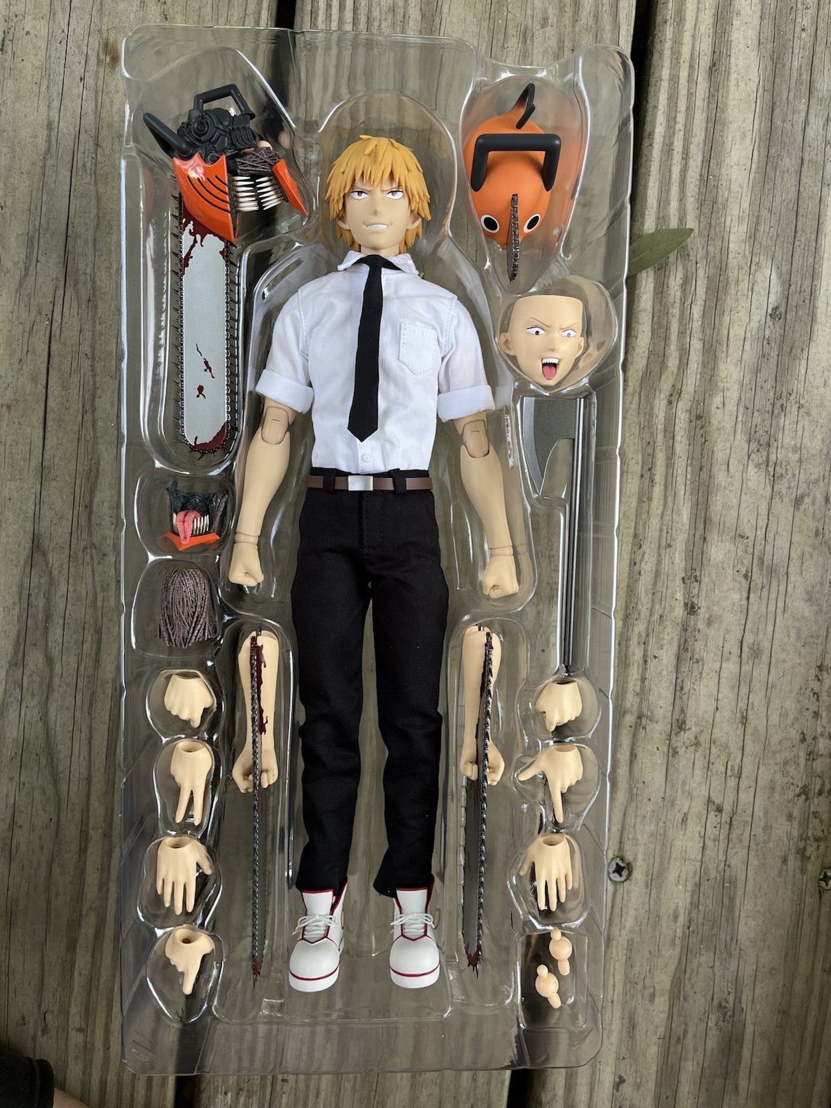 Threezero Chainsaw Man Denji Figzero 1/6 Action Figure