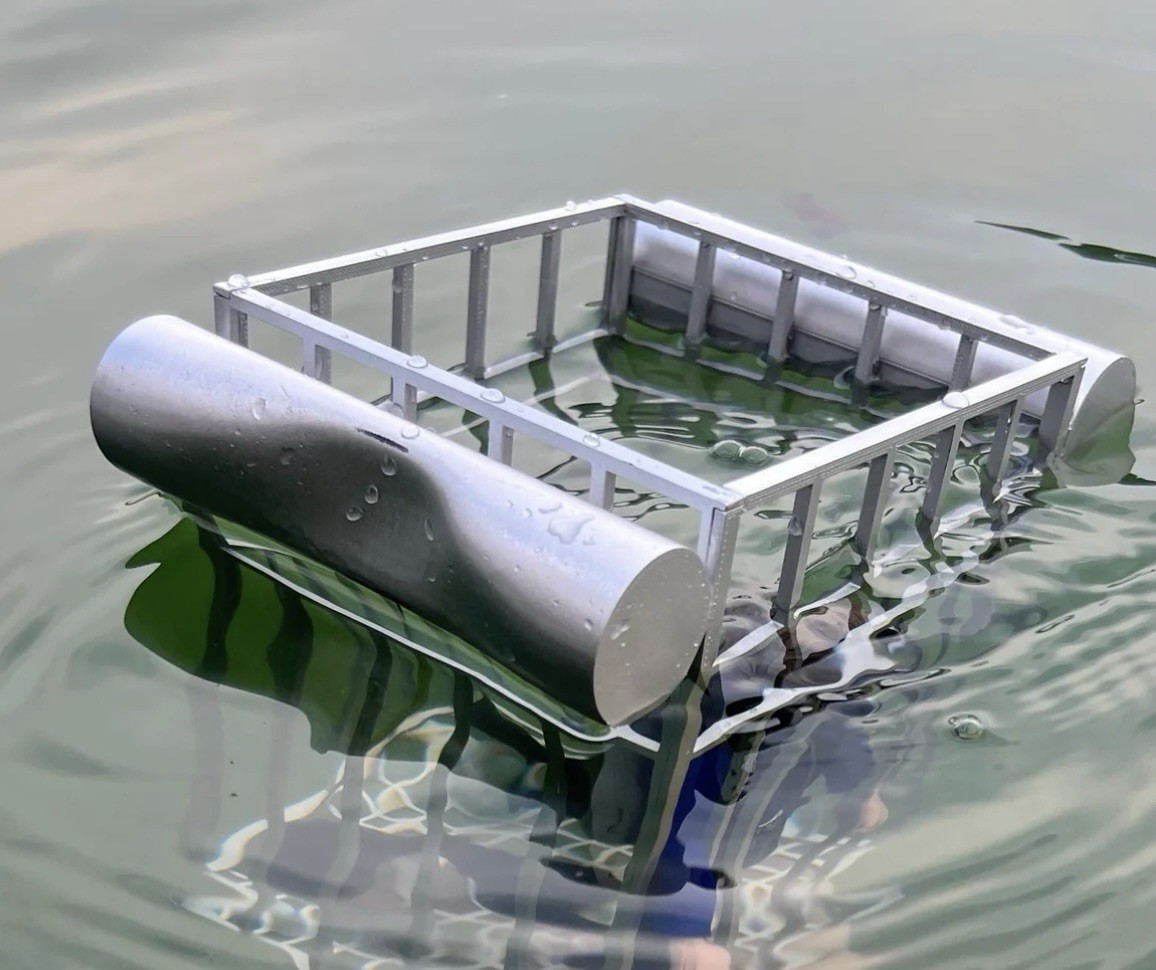 JAWS – DAMAGED Shark Cage (Limited Time)