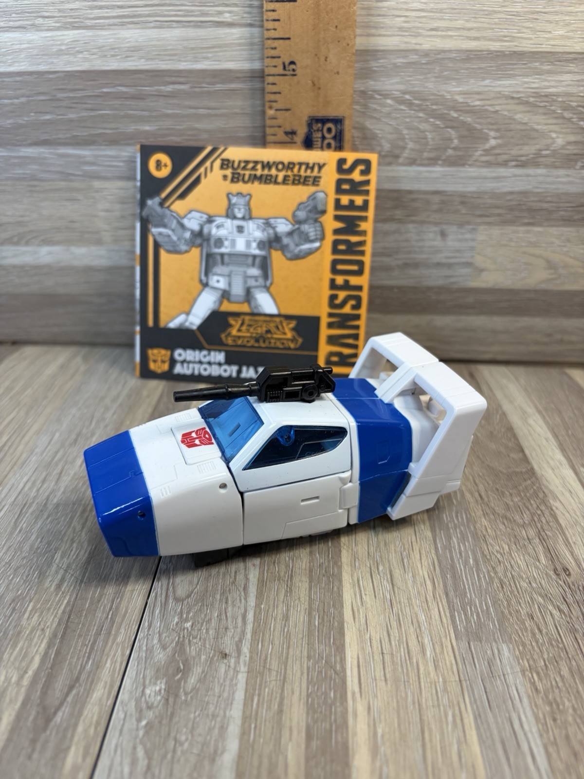 Transformers Legacy Evolution Buzzworthy Bumblee Origin Autobot Jazz Complete