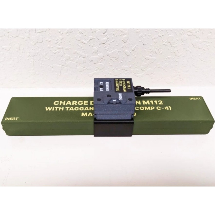 M112 C4 Demolition Charge Replica – Realistic 3D Printed Model for Airsoft