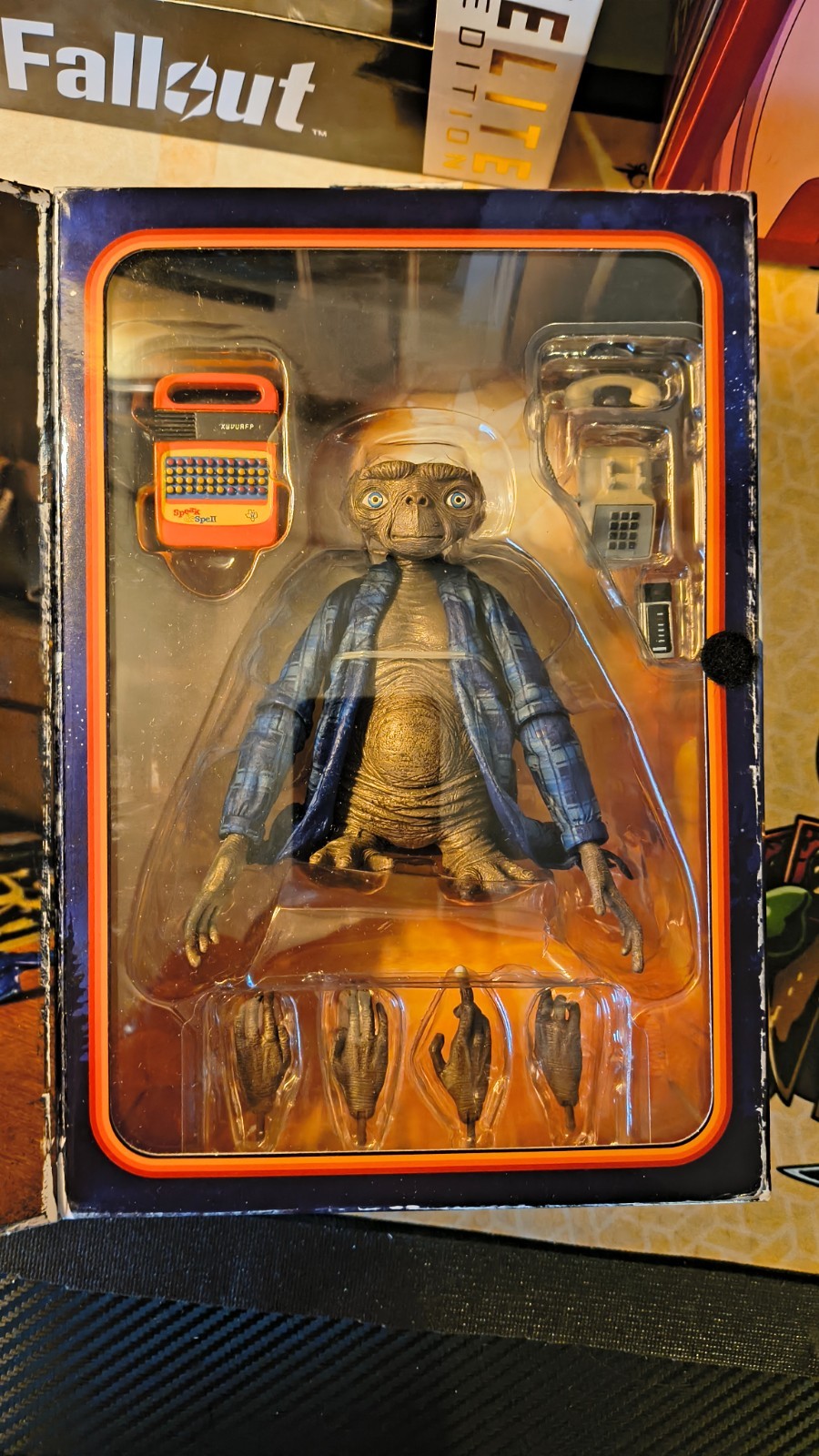 NECA Ultimate Telepathic ET The Extra-Terrestrial 40th Anniversary Action Figure