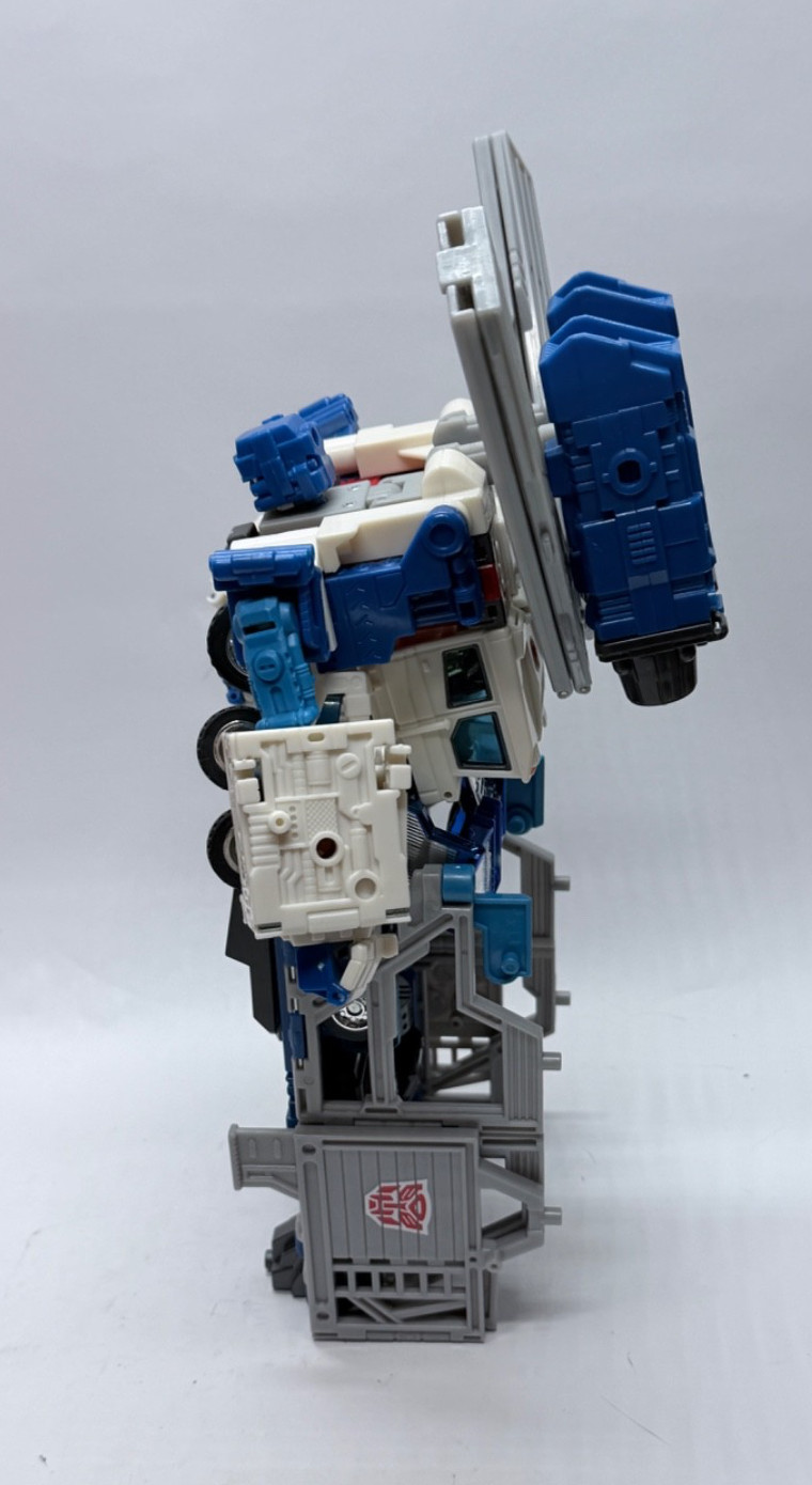 Hasbro Transformers Rid Robots in Disguise Ultra Magnus 2001