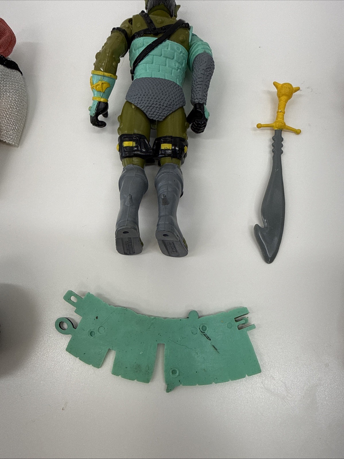 1983 LJN Advanced Dungeons & Dragons Figures Lot with Accessories Shield Sword