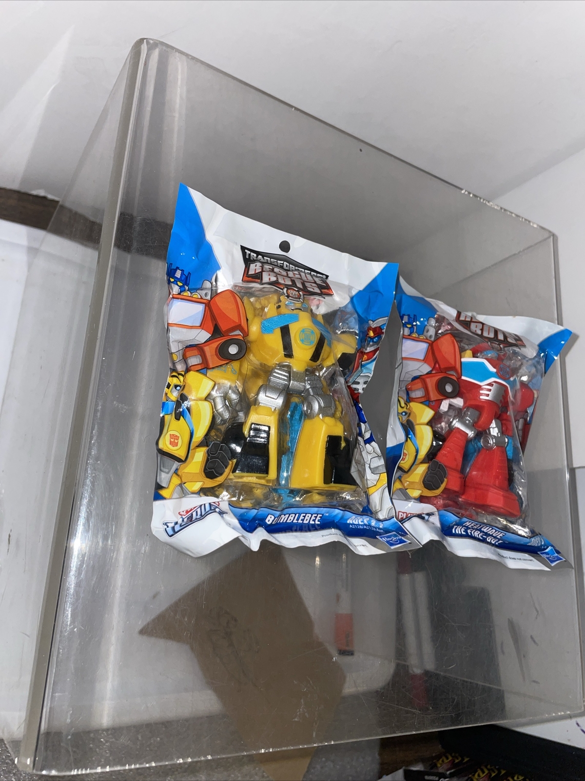 PLAYSKOOL HEROES TRANSFORMERS RESCUE BOTS 3.5 IN. HEATWAVE & BUMBLEBEE