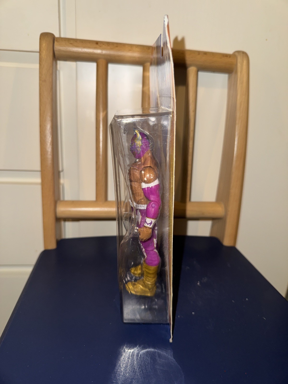 MINT SEALED MOC WWE Mattel Basic Series 42 Sin Cara Figure Luchador Purple AAA