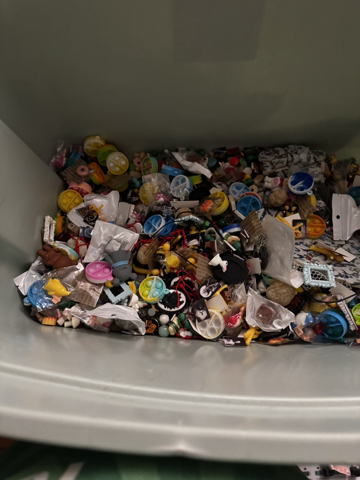 Surprise Mini Jar Assorted Charms, Trinkets & jewelry