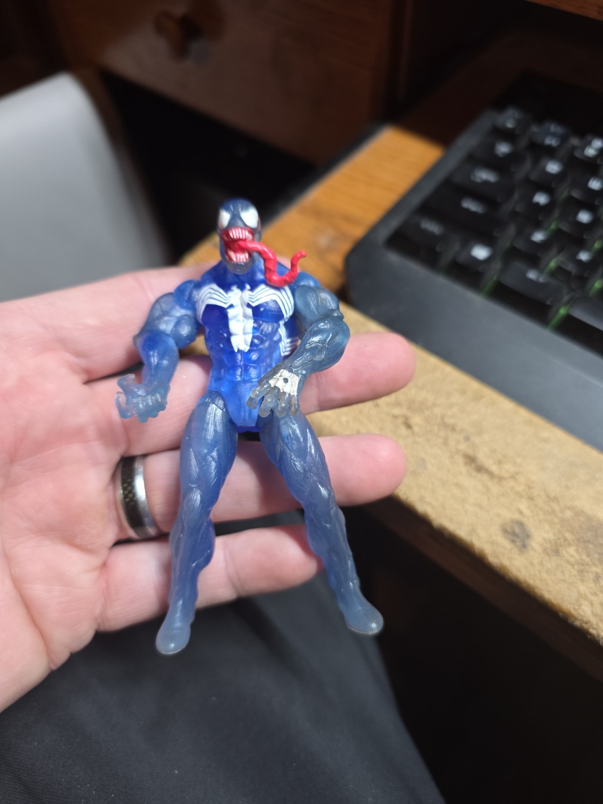 Blue Venom Marvel Action Figure Transparent Marvel Universe Hasbro 2009