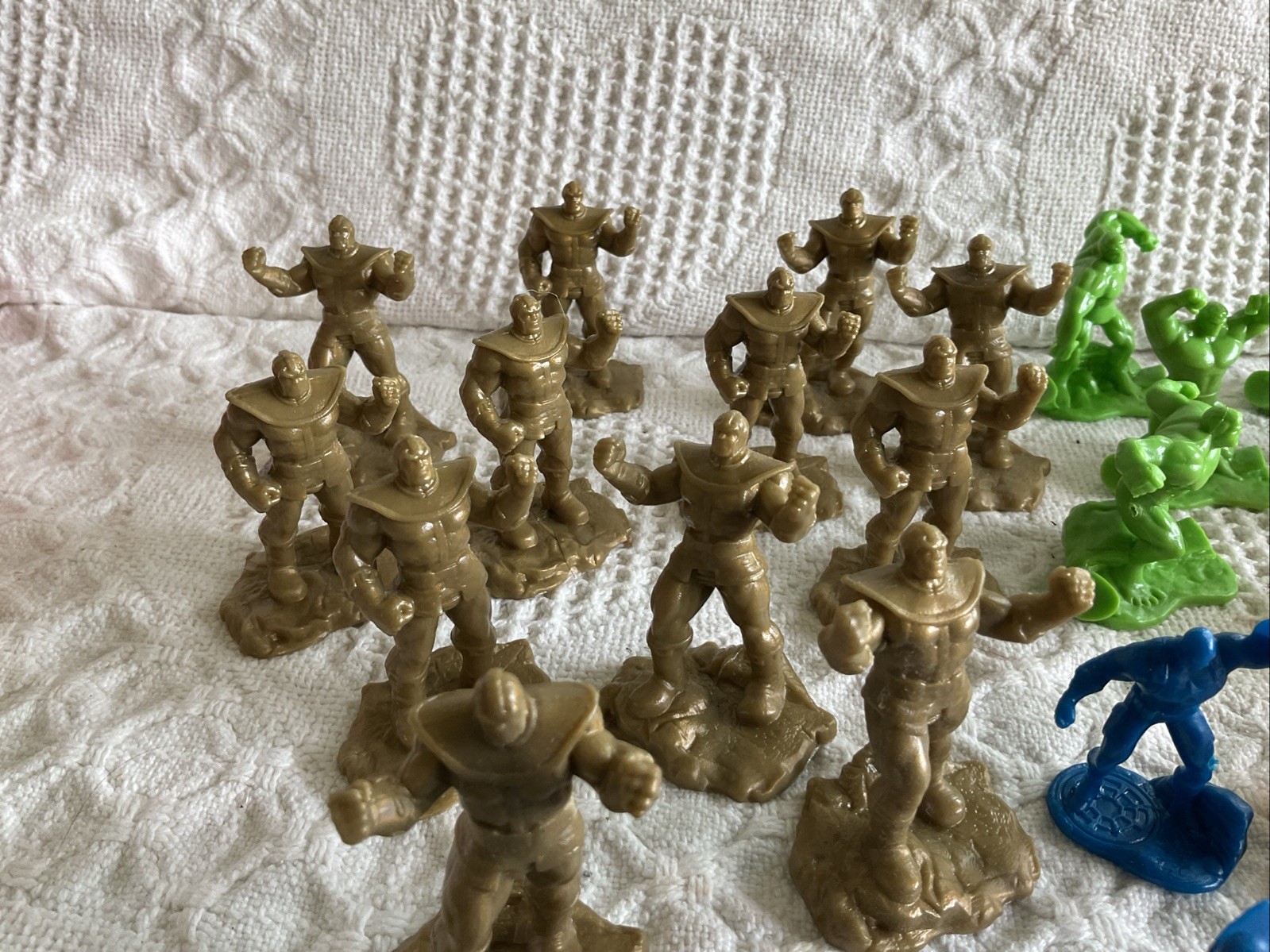 39 Marvel Action Figure Cake Topper/ Diorama Figures Gold Yellow Red Green Blue