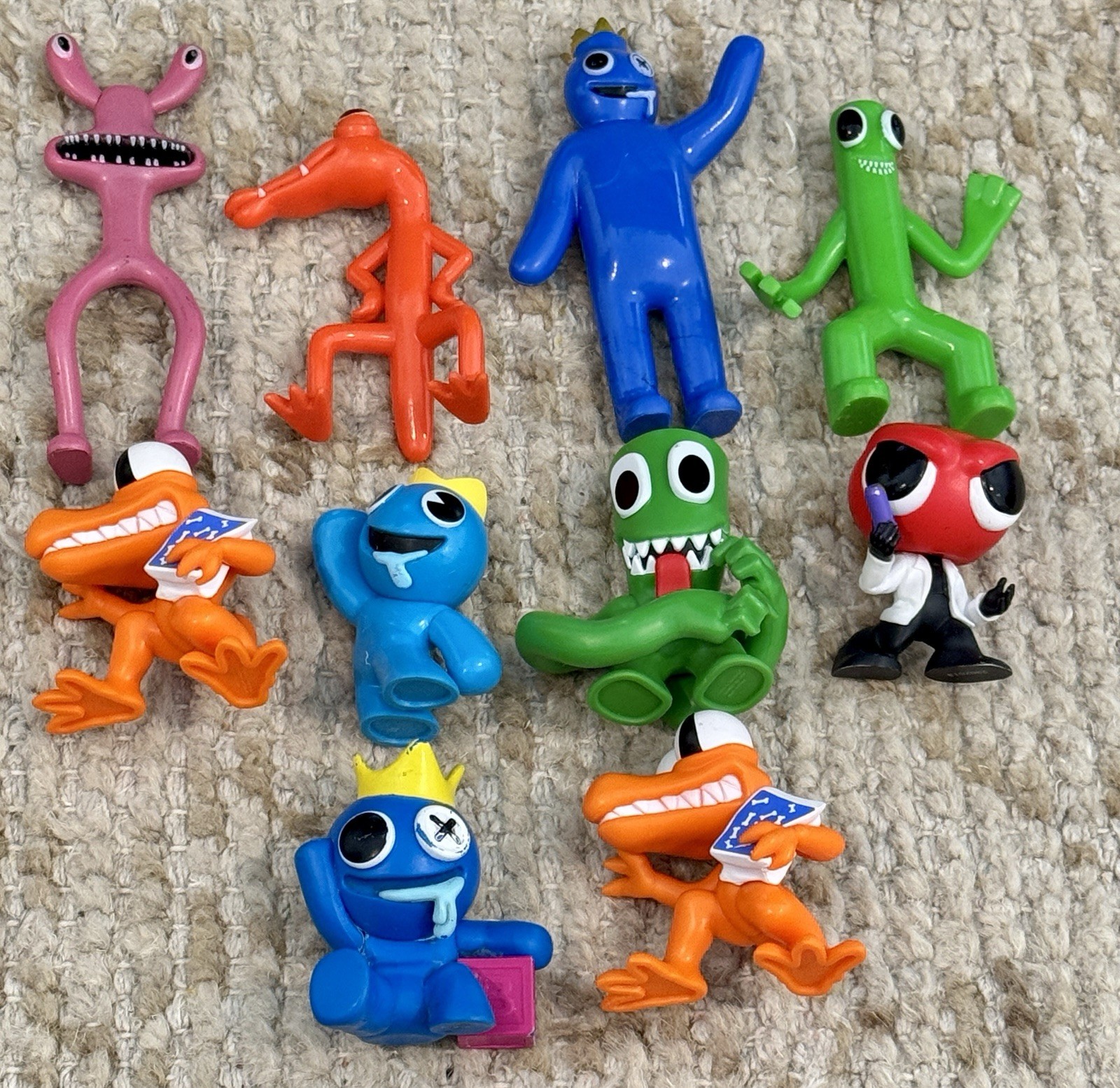 Lot Of 10 Roblox Rainbow Friends Figures Red Green Blue Orange Pink