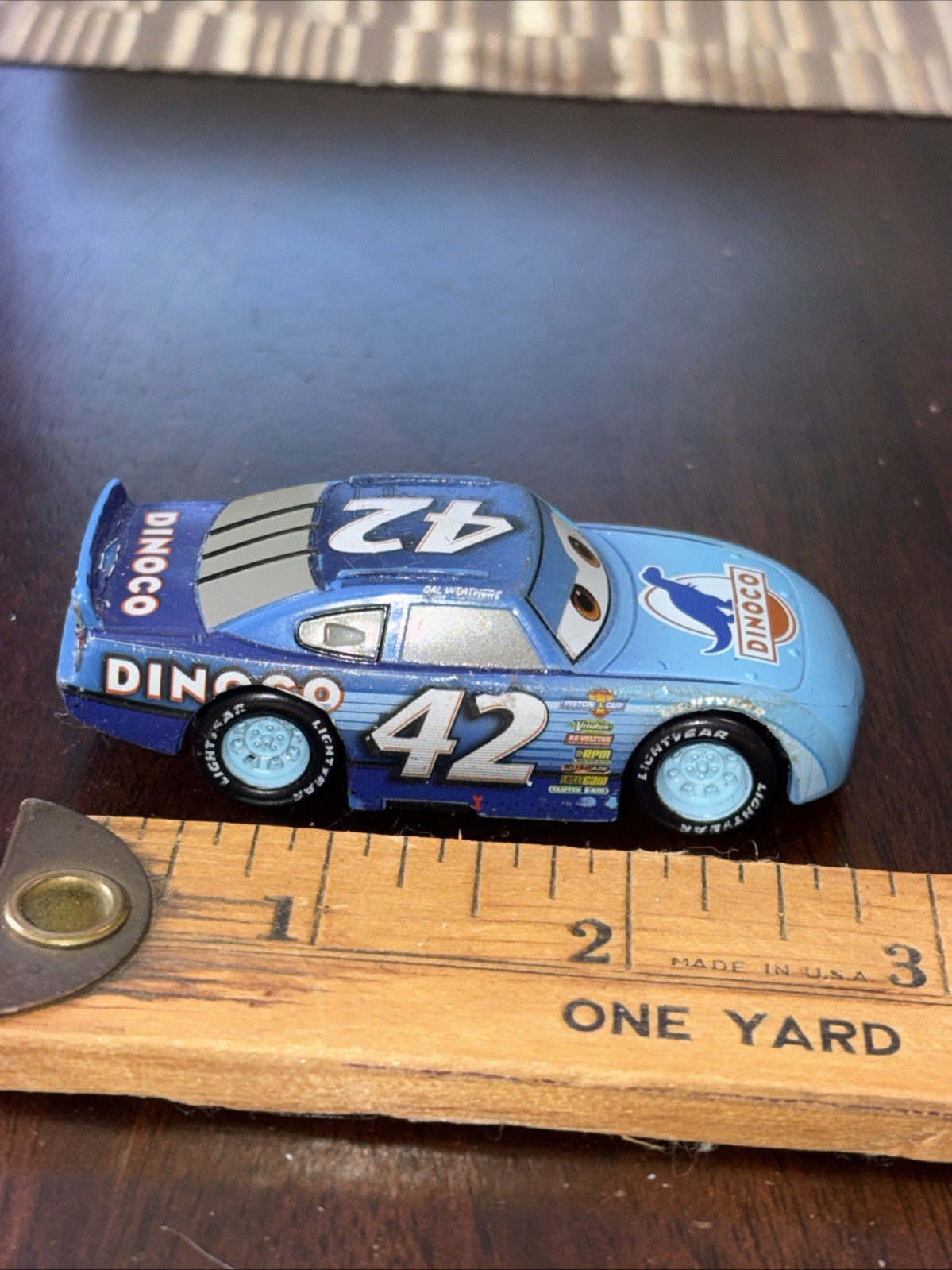 Disney Pixar Movie Plastic #42. Cal Weathers Dinoco B134