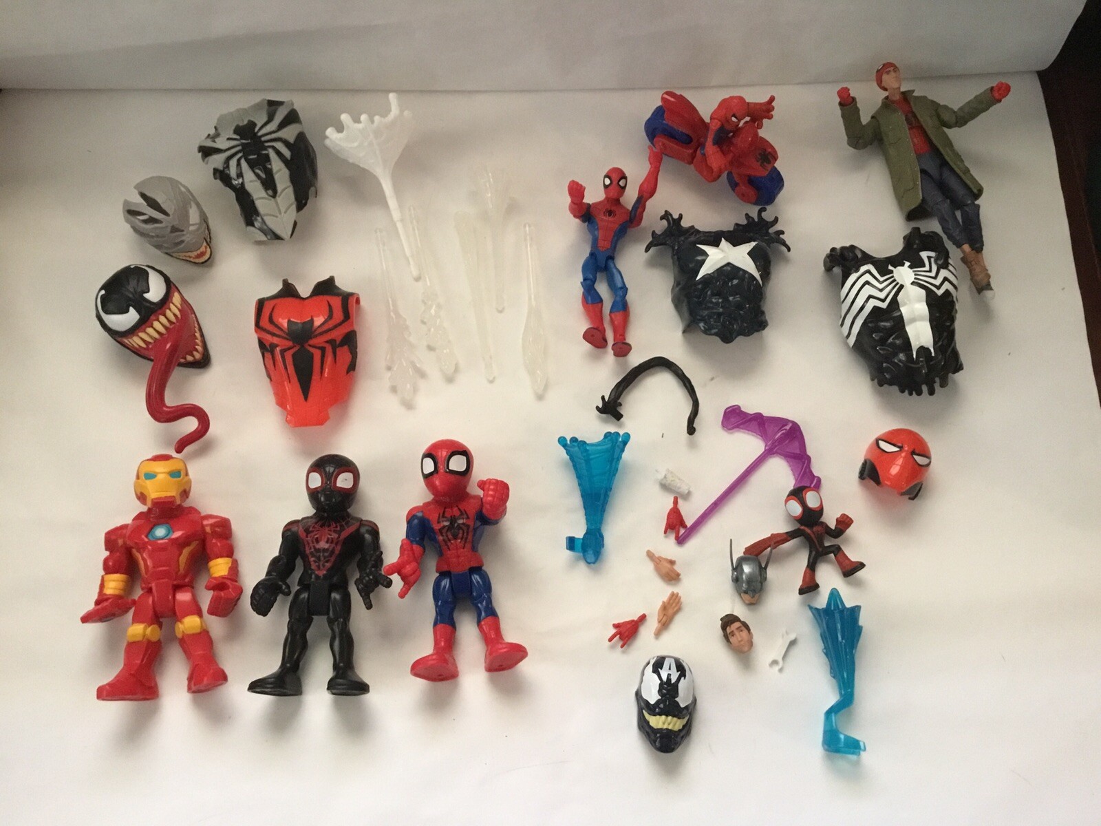 Marvel Action Figures, Armour,Face Mask,Webs,Small Body Parts, and More (33 pcs)