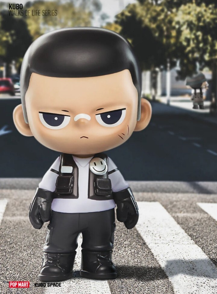POP MART x KUBO Walks of Life Series ORDER 🛡 Security Enforcer Vinyl Figure NEW