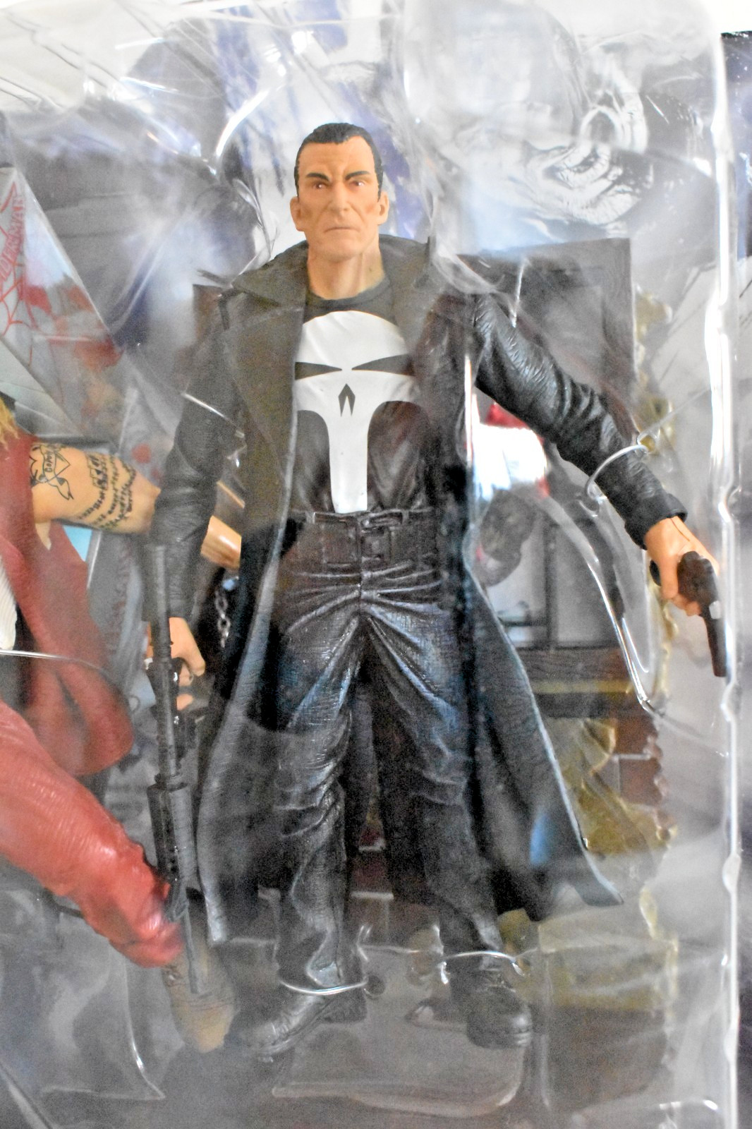 Marvel Select the PUNISHER 7&Prime; Action Figure pinball diorama scene Diamond Toys