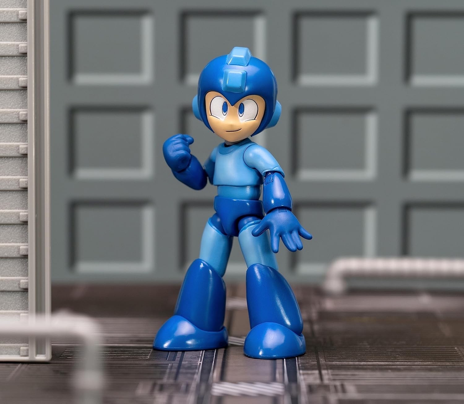 Mega Man 1/12 Scale 6&Prime; Action Figure Toys for Kids and Adults Licensed by Capcom