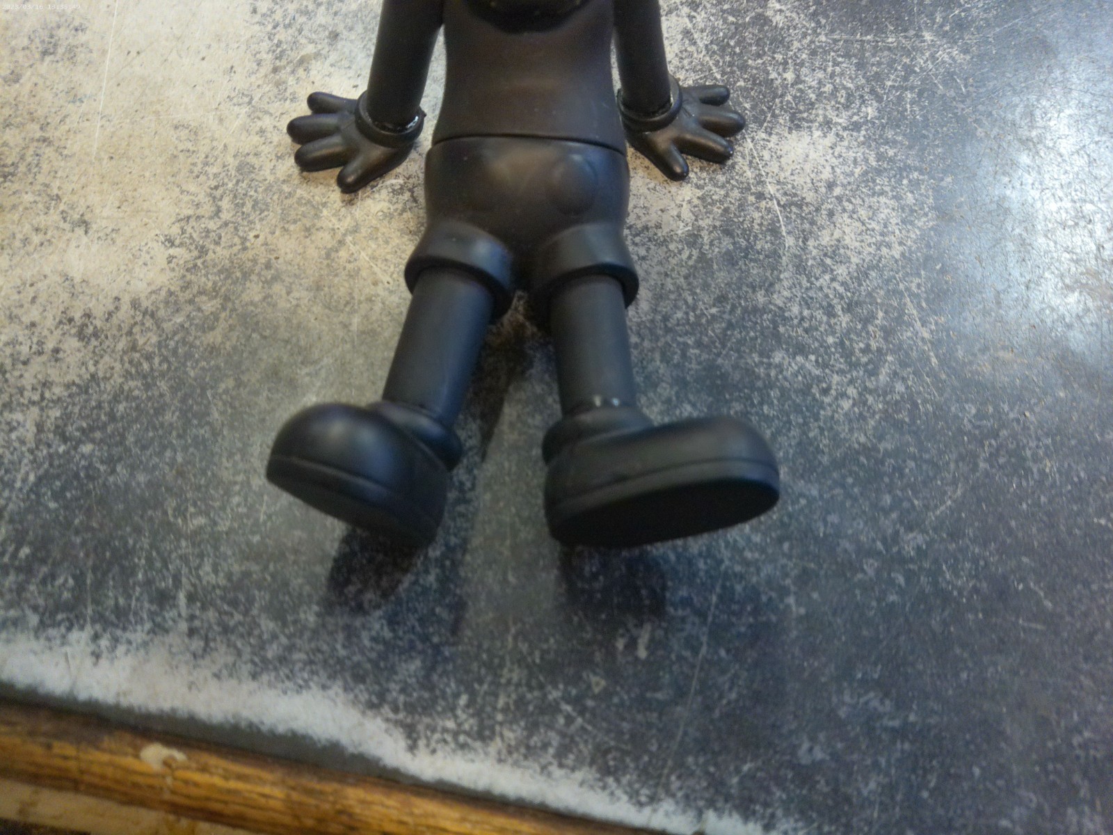 Kaws Replica Figure Sitting-back