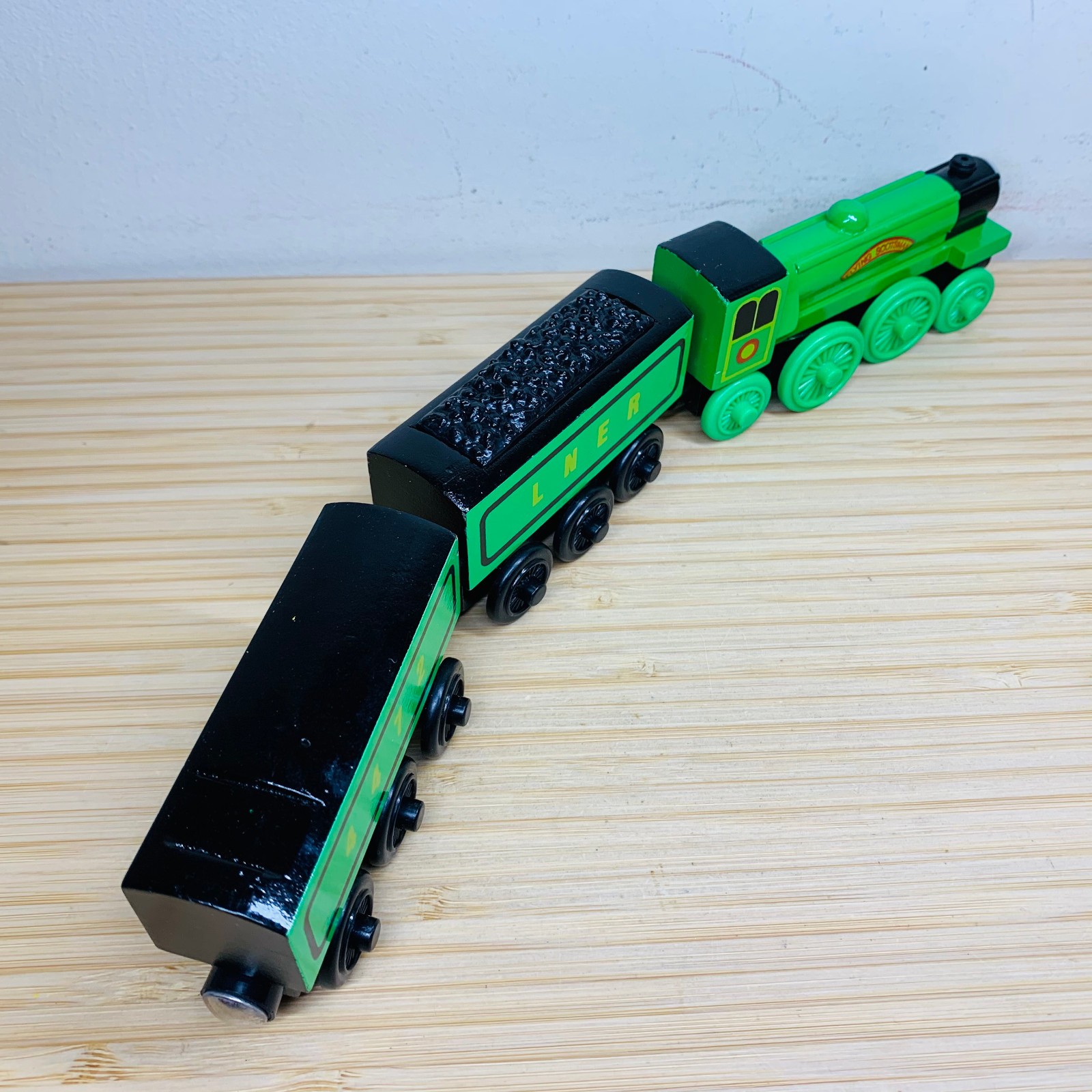 Flying Scotsman – Thomas the Tank Engine & Friends Wooden Railway Magnet Trains