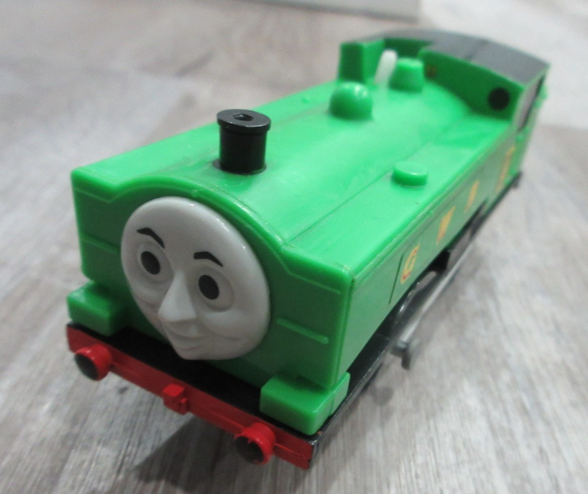 Trackmaster Motorized Thomas & Friends Train Duck G.W.R. #8 Engine WORKS! GUC!