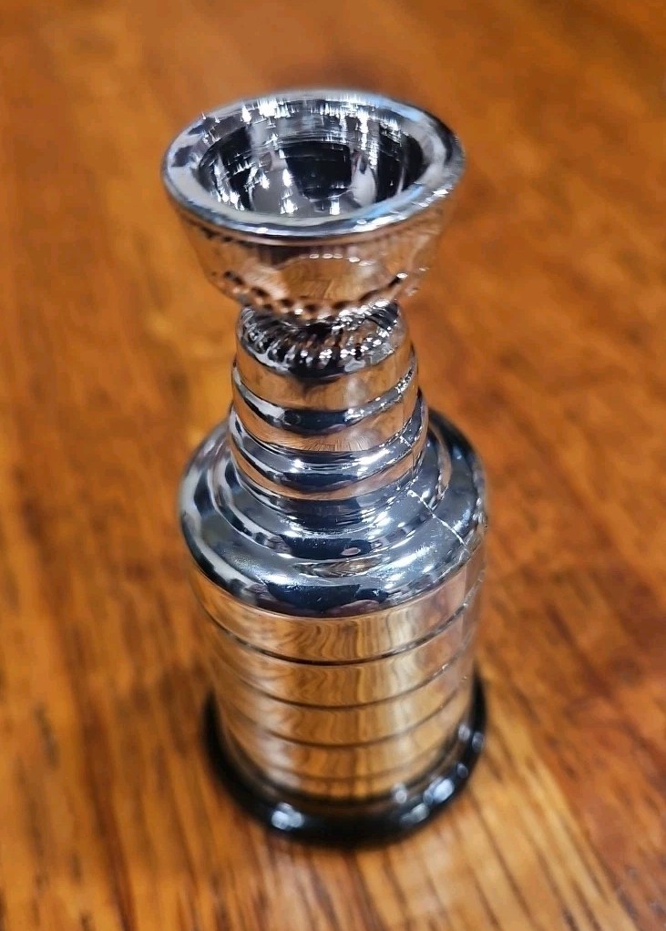 Mini Stanley Cup For Starting Lineup Hockey Figures MINT 2&Prime; Silver/chrome SLU