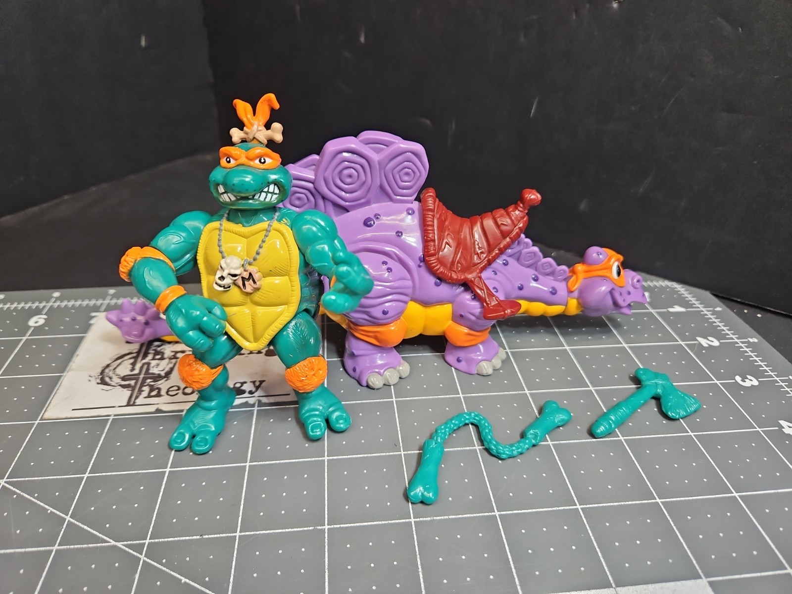 TMNT Ninja Turtles Cave Turtle Mike & Silly Stegosaurus 1993 Near Complete GUC