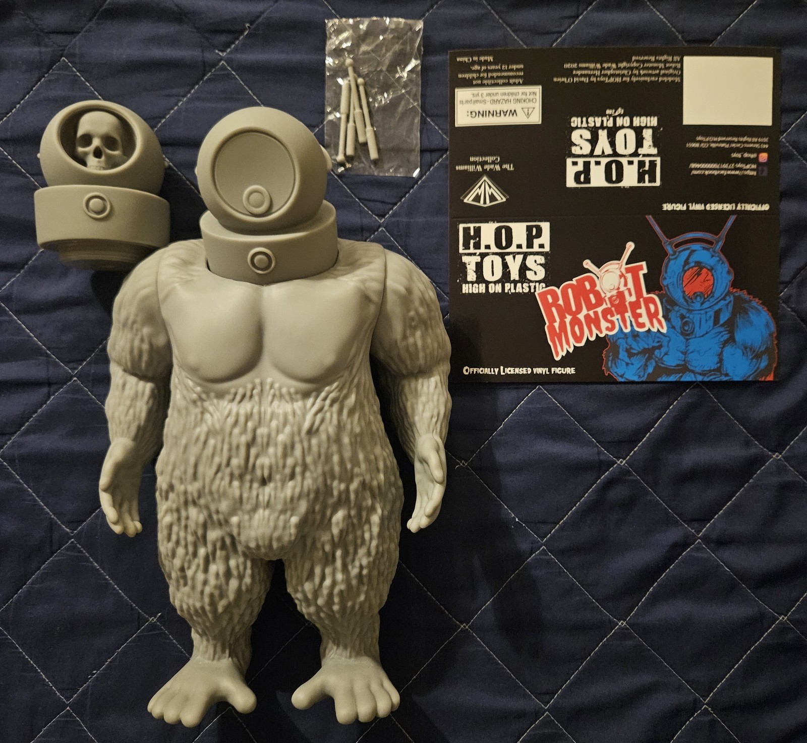 14&Prime; Massive Robot Monster Sofubi W/2 heads Movie Vinyl 1/6 Scale