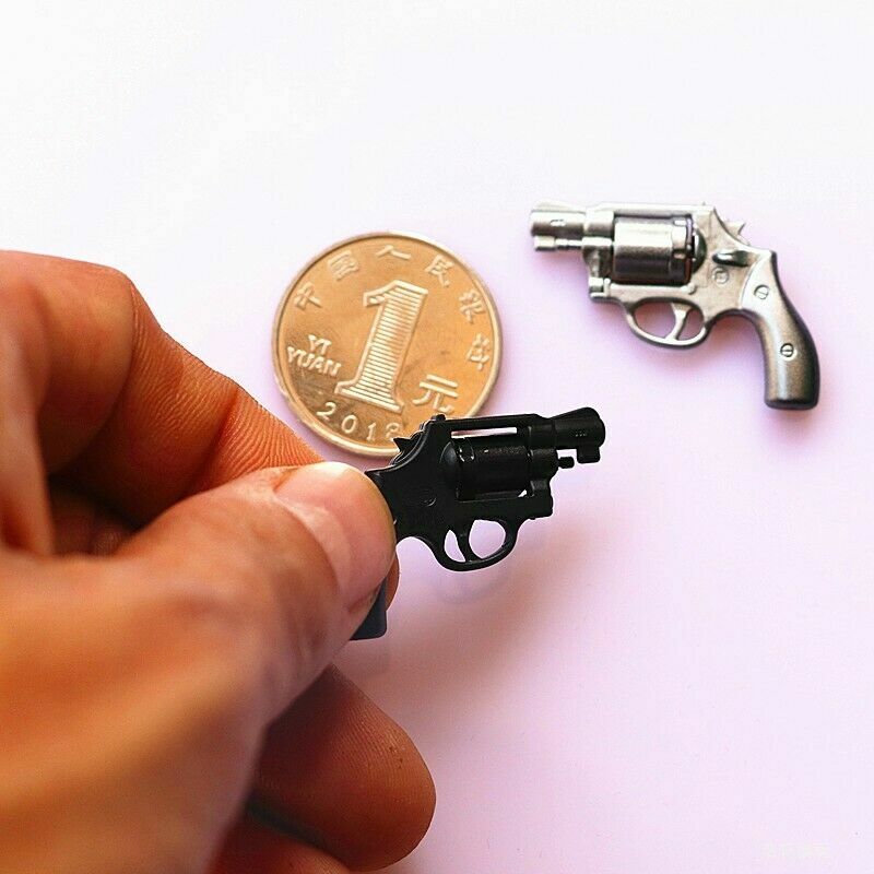 1/6 Scale Plastic Mini Revolver Gun Pistol Model Toys 12inches Figure Weapon Toy